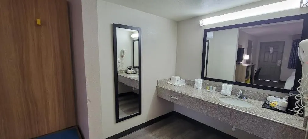 Days Inn by Wyndham Conway