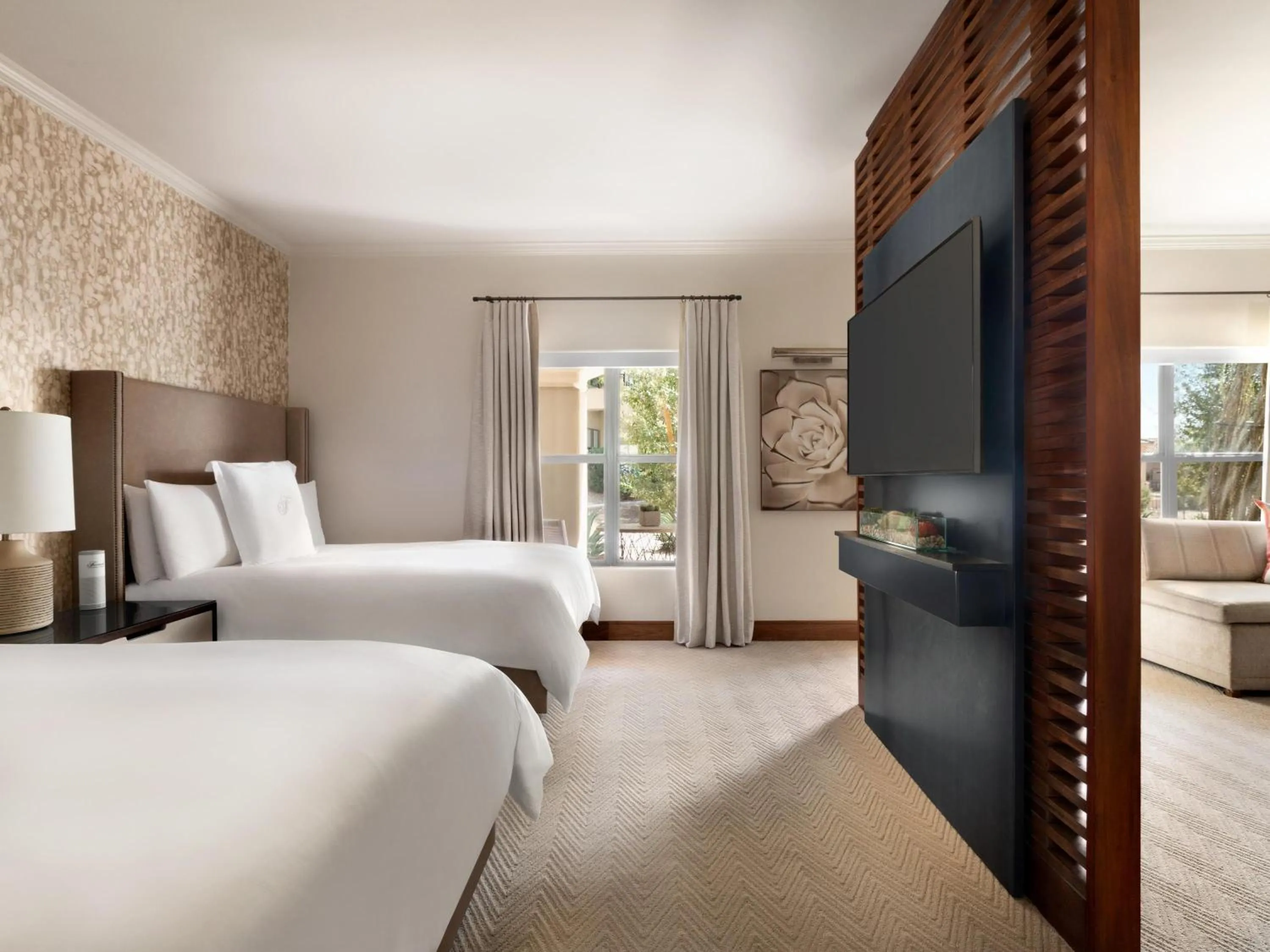 Bedroom, Bed in Fairmont Scottsdale Princess