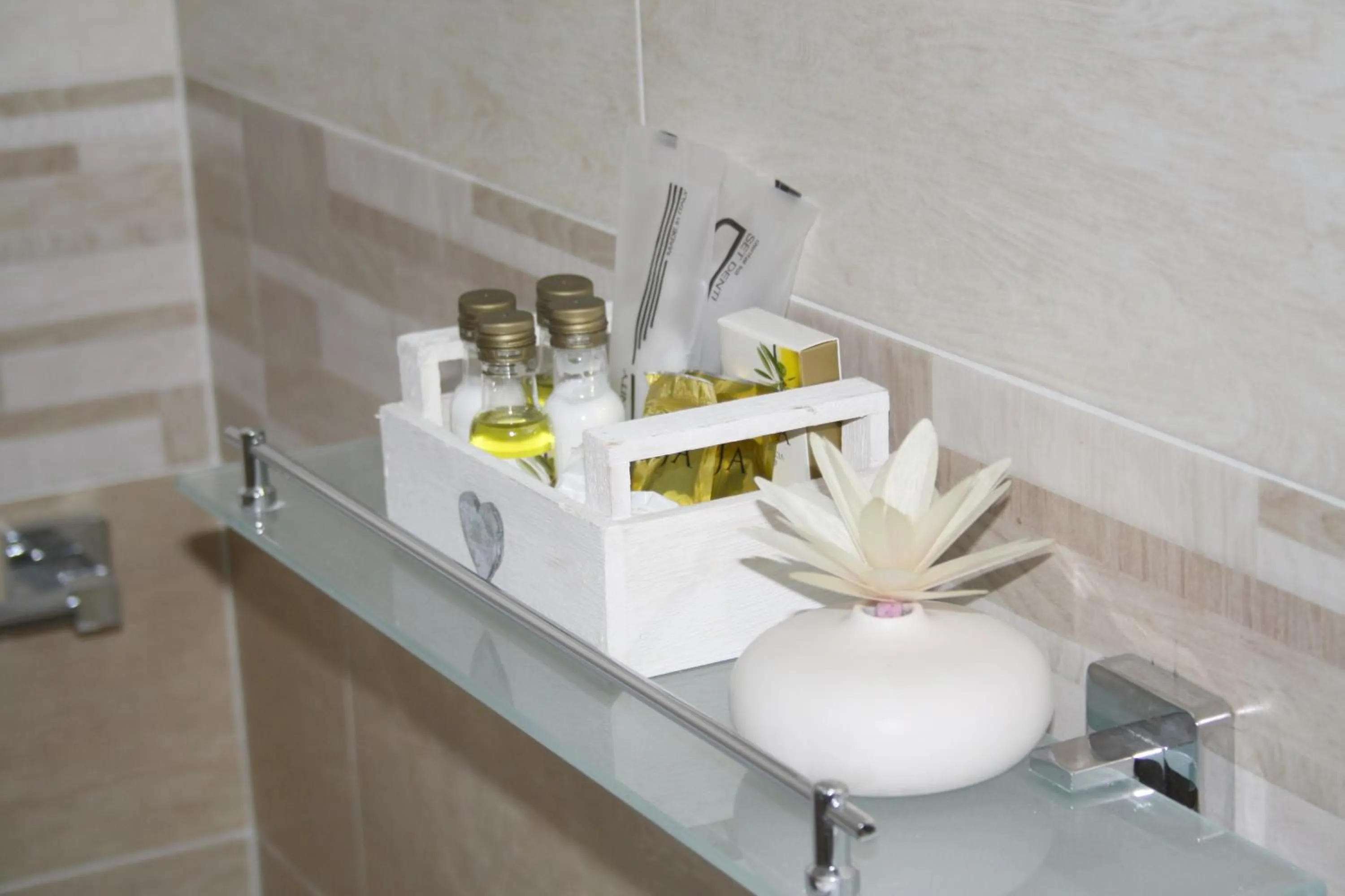 Bathroom in City life Pompeii