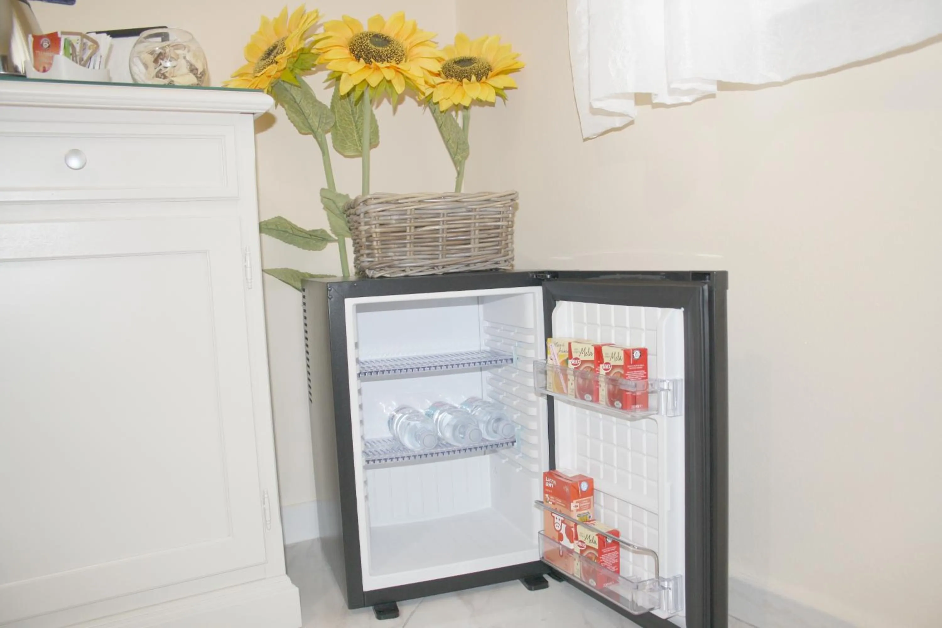 Living room in City life Pompeii