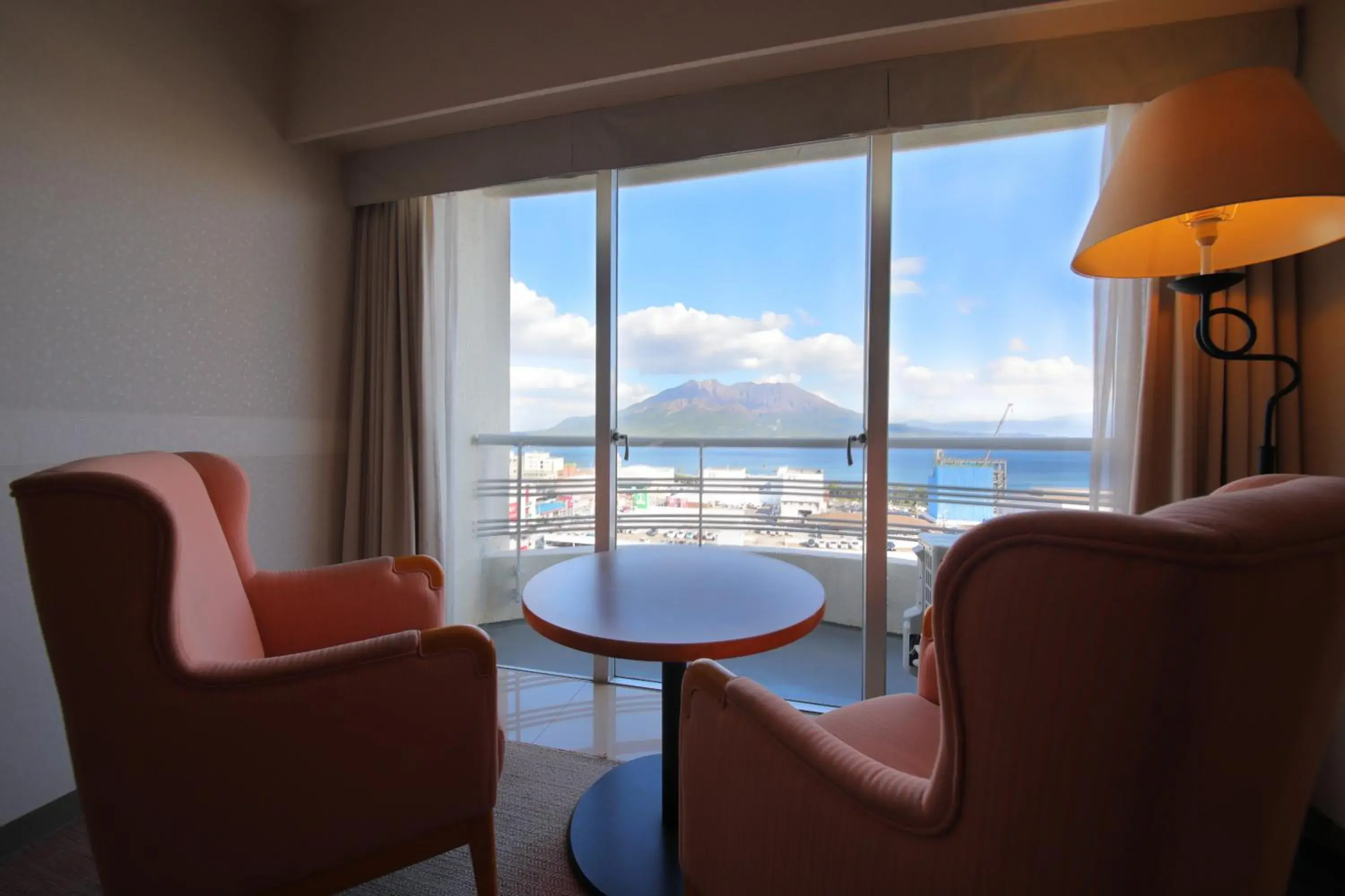 Twin Room with Sakurajima View - single occupancy - High Floor - Non-Smoking in Kagoshima Sun Royal Hotel Twin Room with Sakurajima View - single occupancy - High Floor - Non-Smoking in Kagoshima Sun Royal Hotel