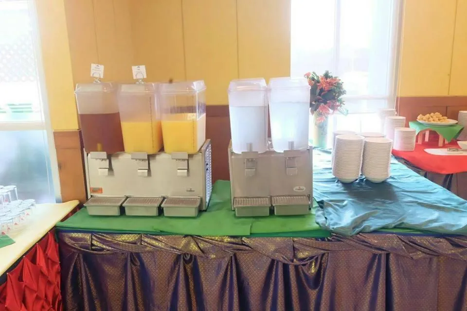 Buffet breakfast in Diamond Plaza Hotel