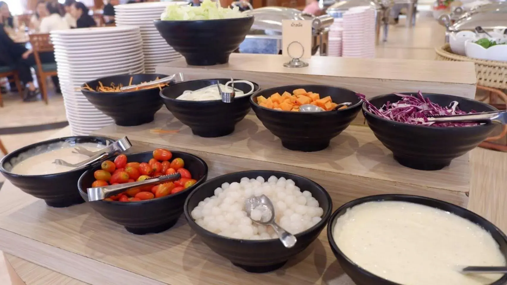 Breakfast in Diamond Plaza Hotel Breakfast in Diamond Plaza Hotel