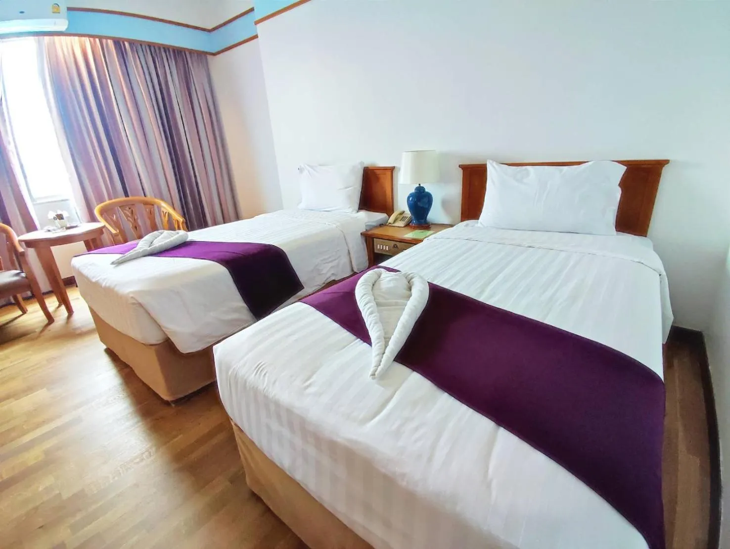 Bedroom, Bed in Diamond Plaza Hotel