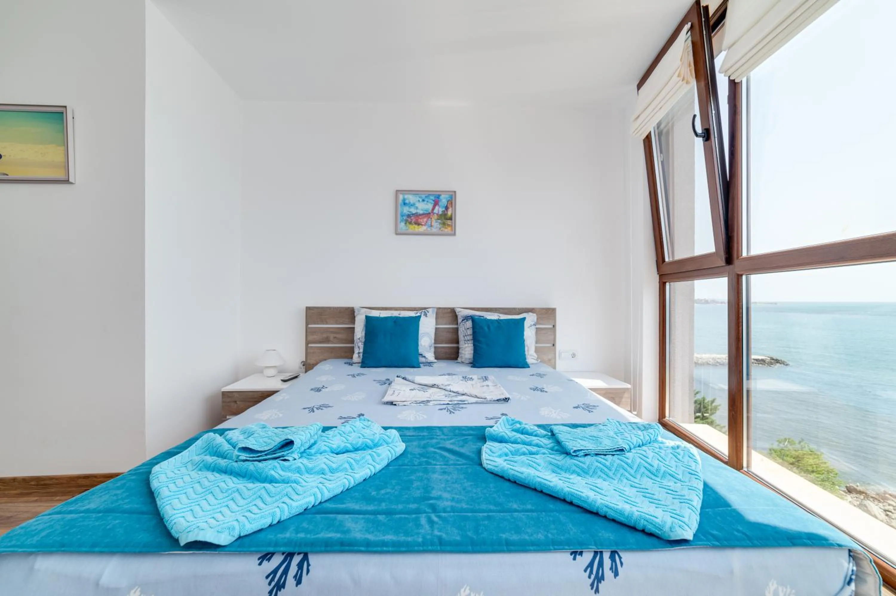 Bed in Apartcomplex Golden Bay