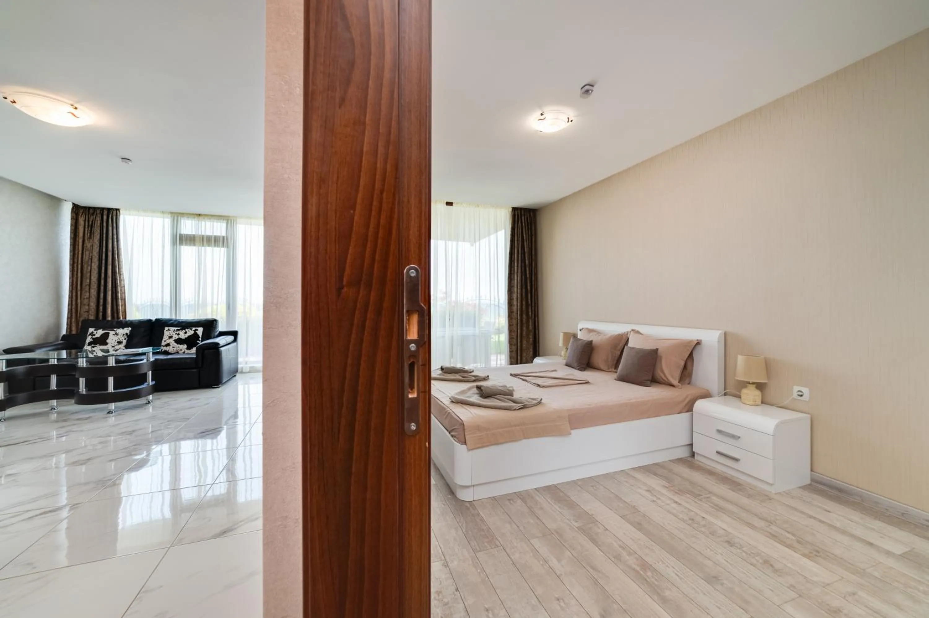 Bed in Apartcomplex Golden Bay