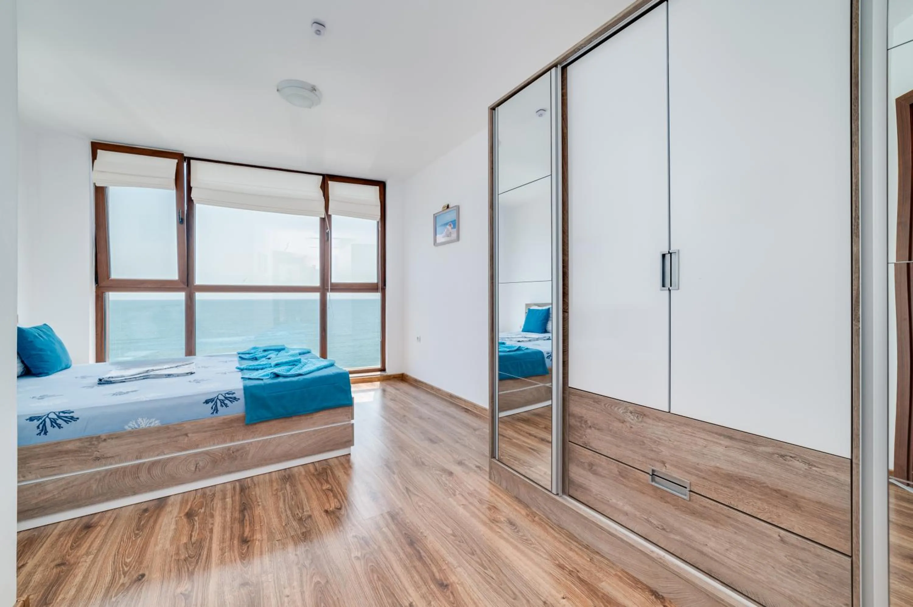 Bed in Apartcomplex Golden Bay