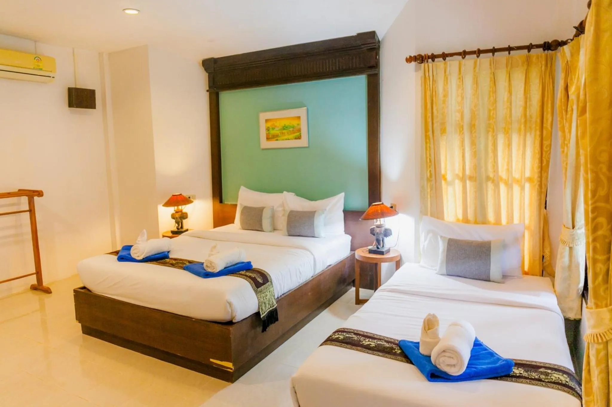 Bed in Sea Sand Sun Resort, Lanta Island