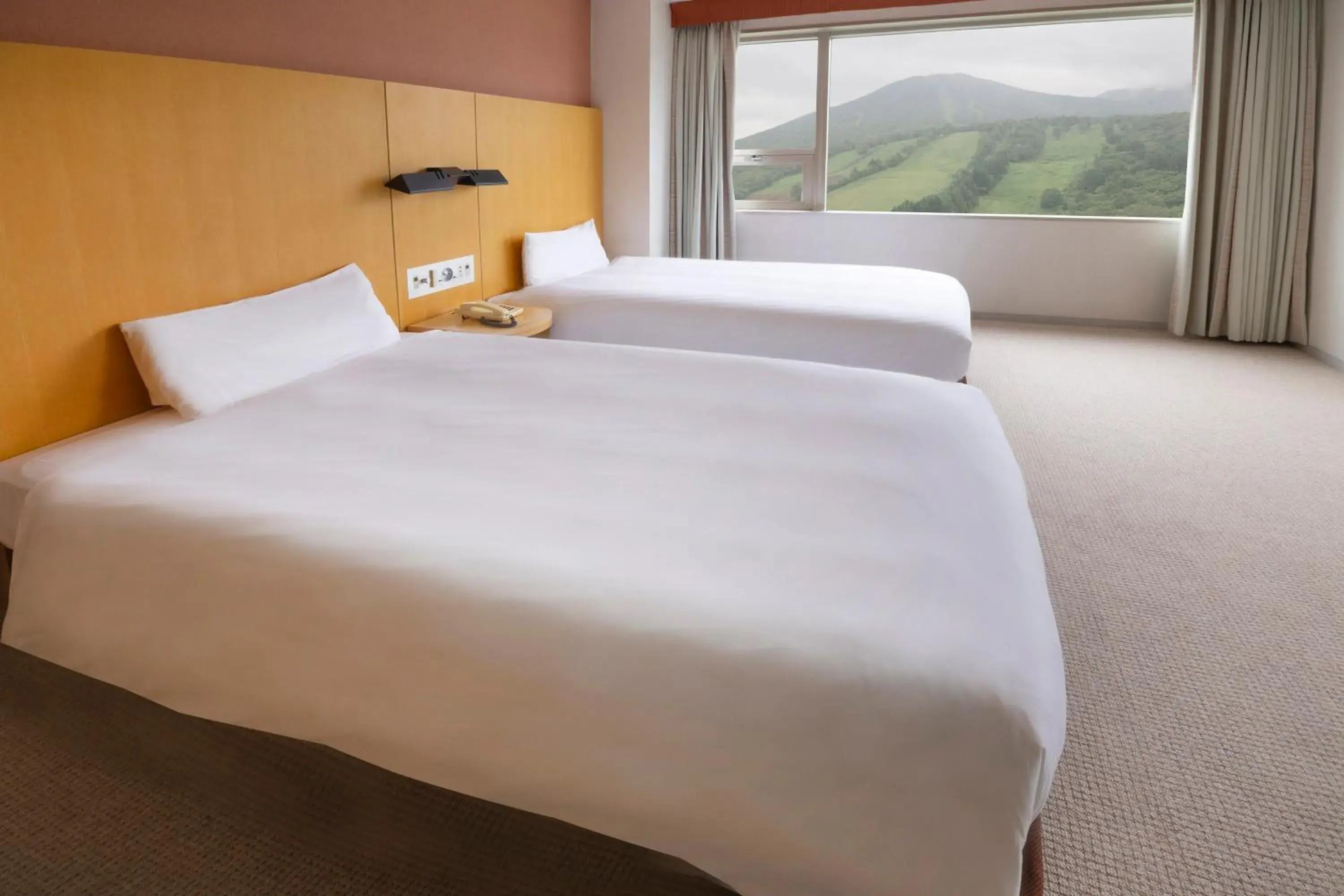 Executive One-Bedroom Twin Suite with Sofa Beds in ANA Crowne Plaza Resort Appi Kogen by IHG Executive One-Bedroom Twin Suite with Sofa Beds in ANA Crowne Plaza Resort Appi Kogen by IHG