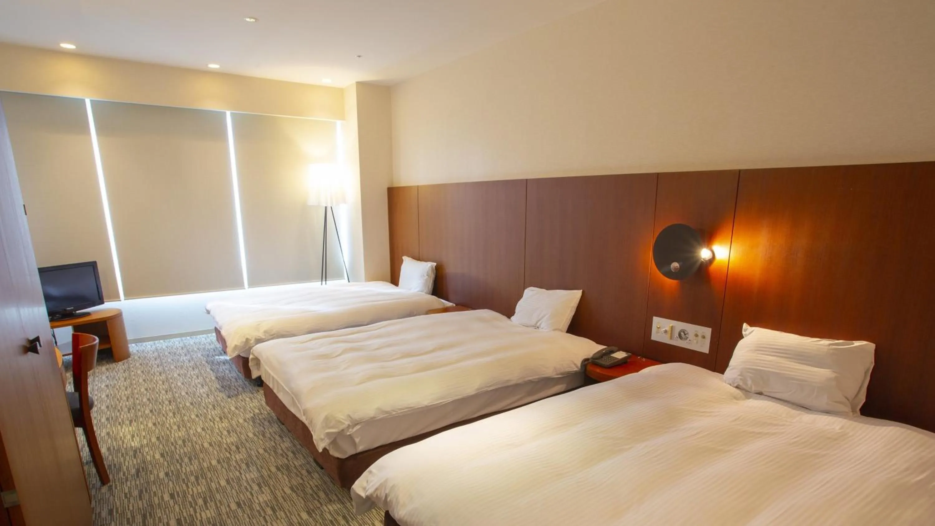 Photo of the whole room, Bed in ANA Crowne Plaza Resort Appi Kogen by IHG