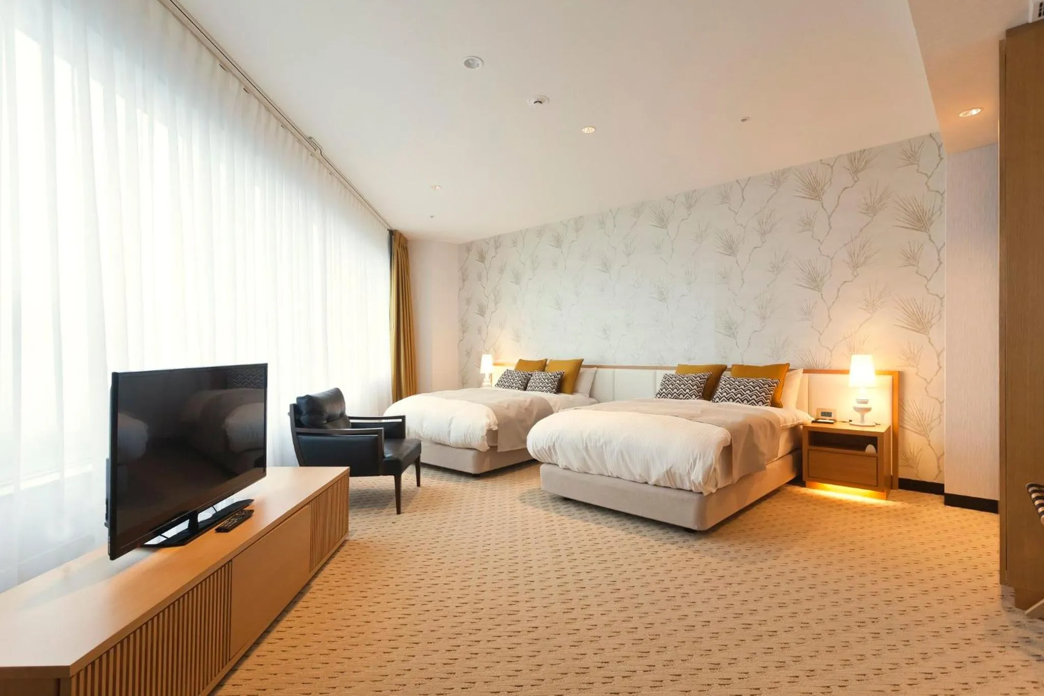 Photo of the whole room, Bed in ANA Crowne Plaza Resort Appi Kogen by IHG