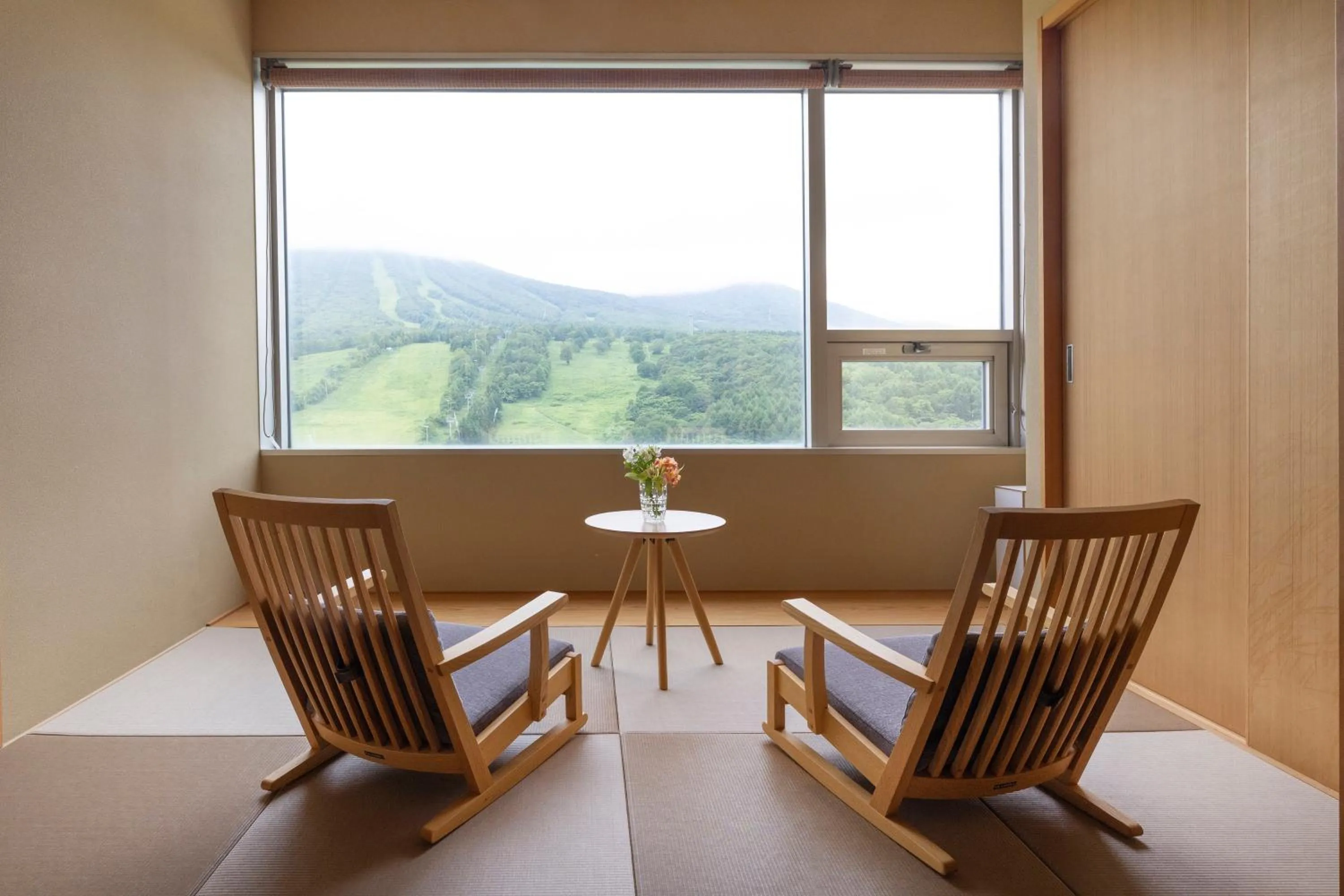 Photo of the whole room in ANA Crowne Plaza Resort Appi Kogen by IHG