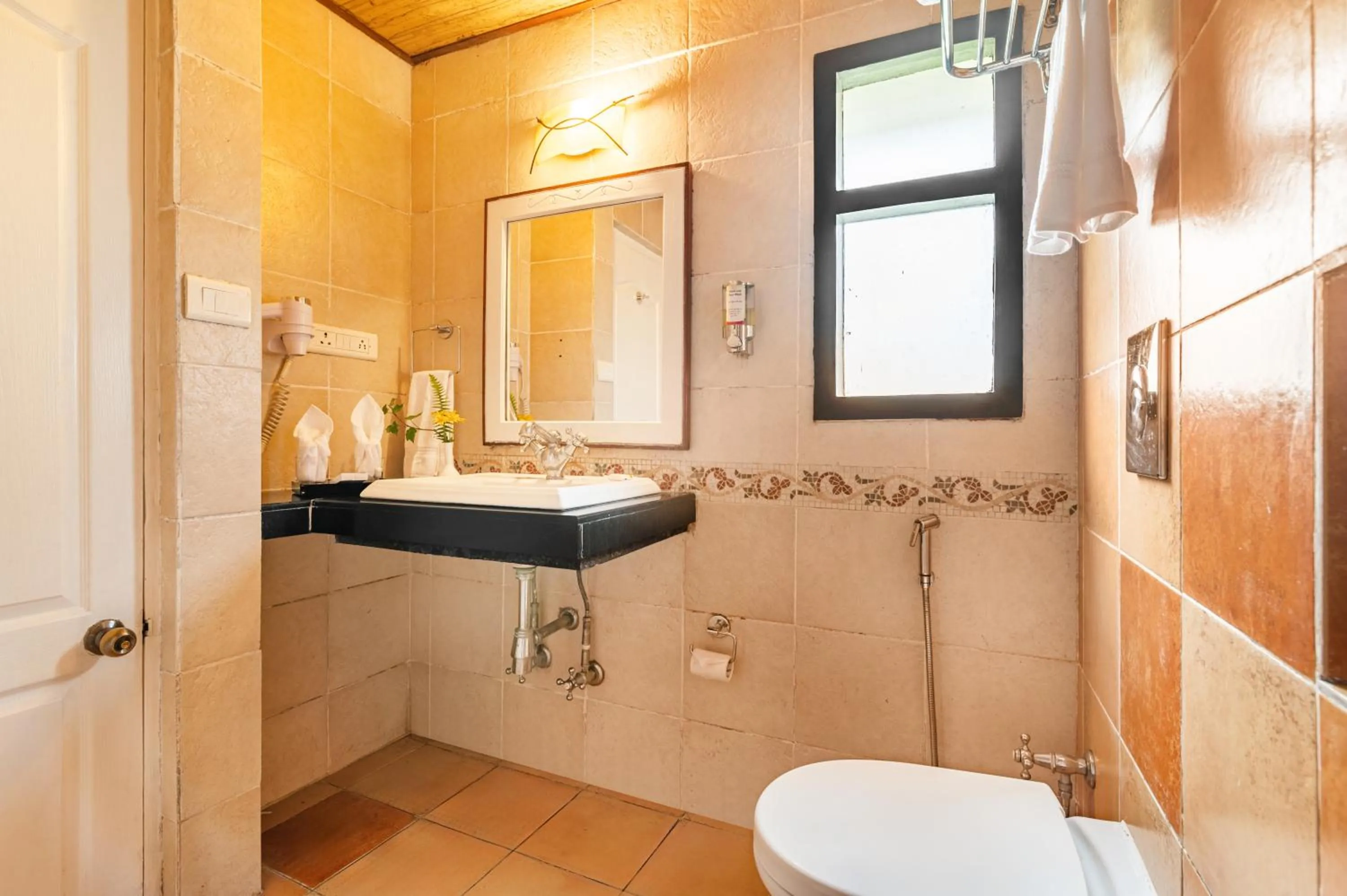 Bathroom in Sterling Kodai Lake