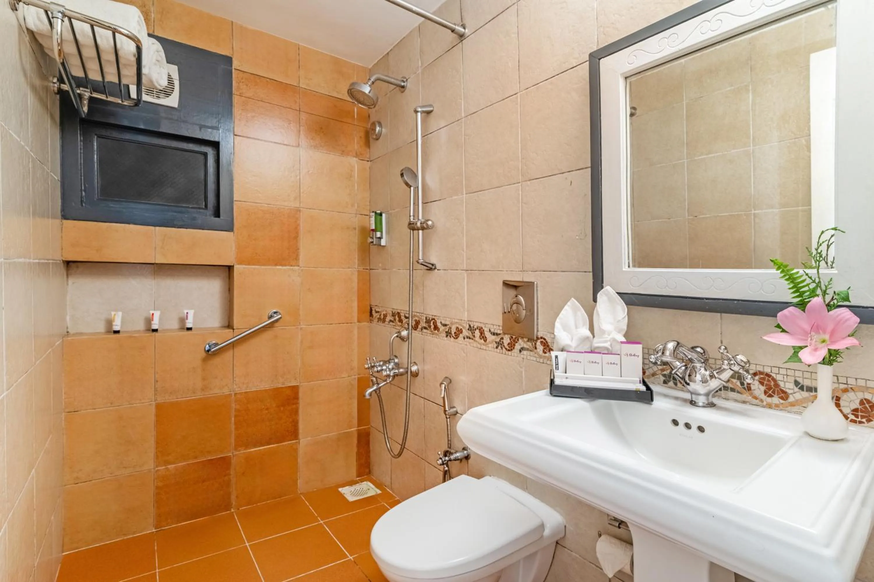 Bathroom in Sterling Kodai Lake