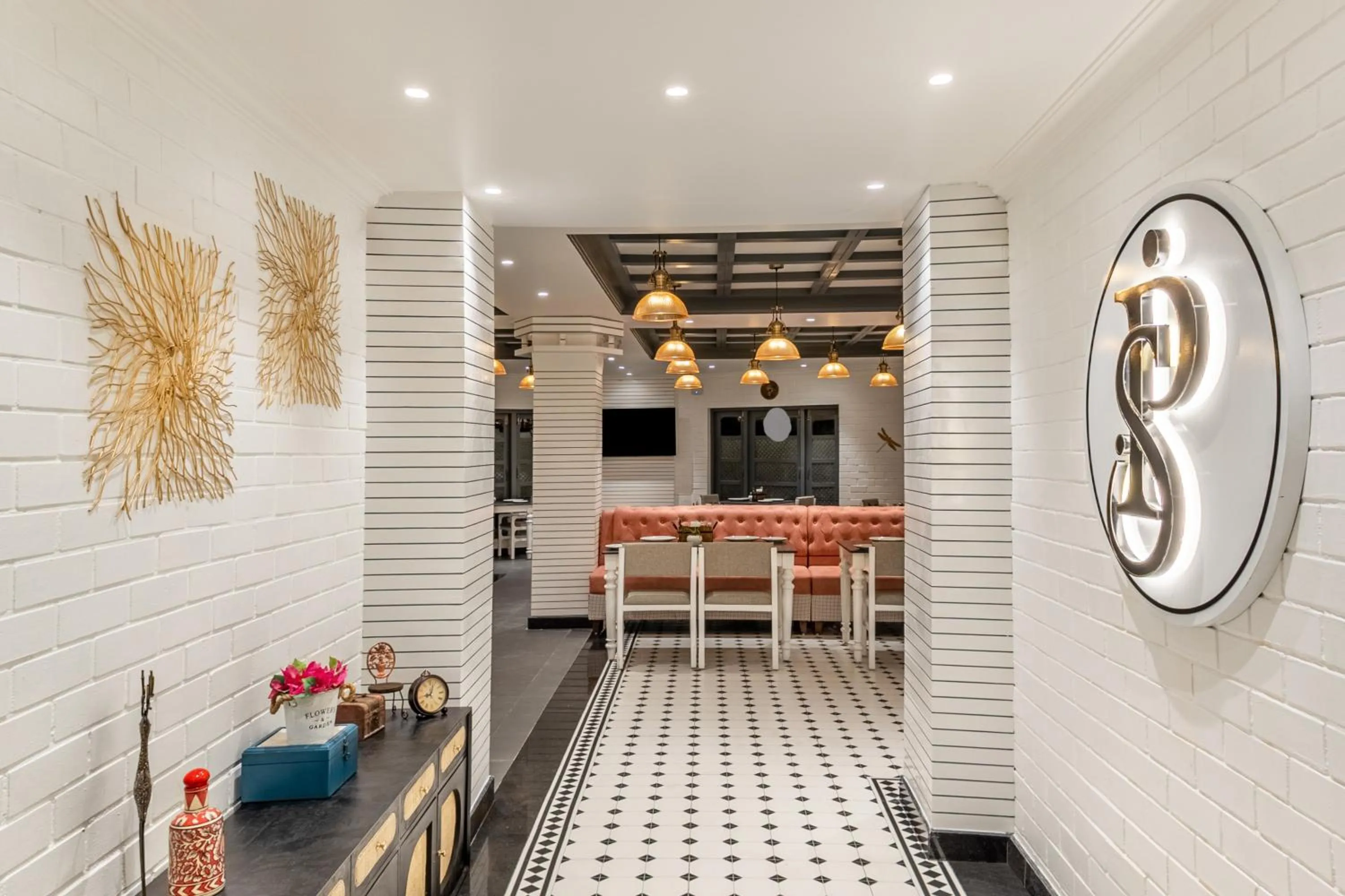 Lounge or bar in Sterling Kodai Lake