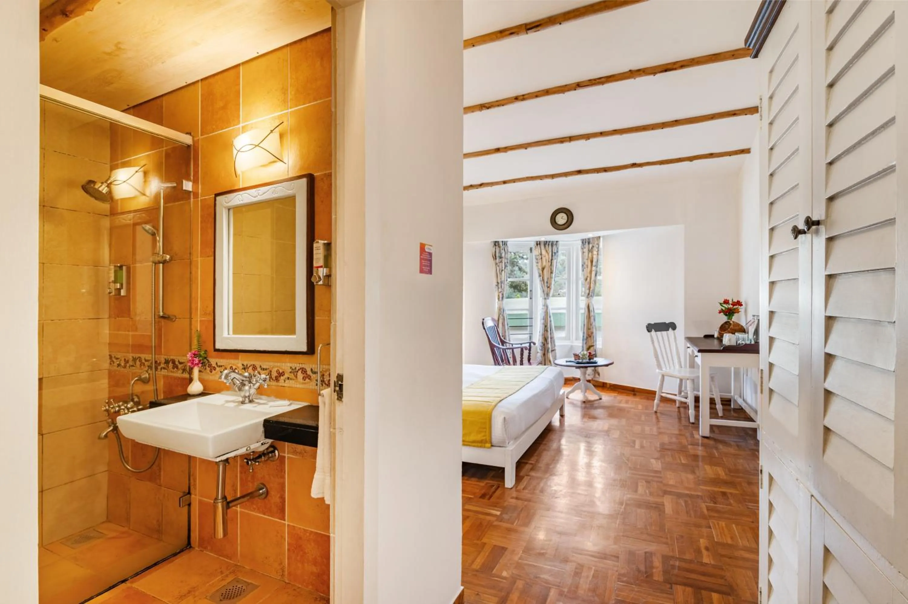 Photo of the whole room in Sterling Kodai Lake