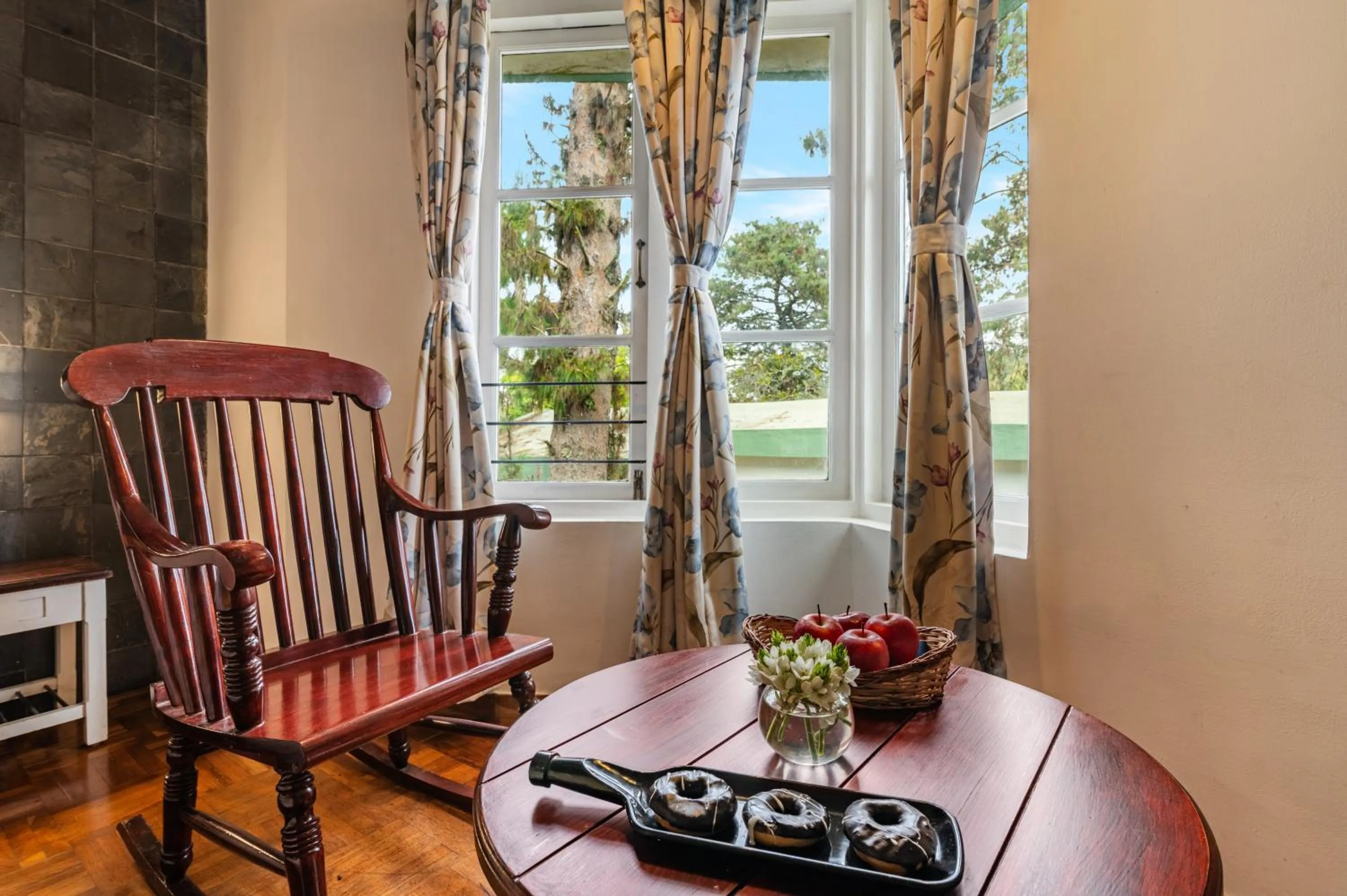 Seating area in Sterling Kodai Lake