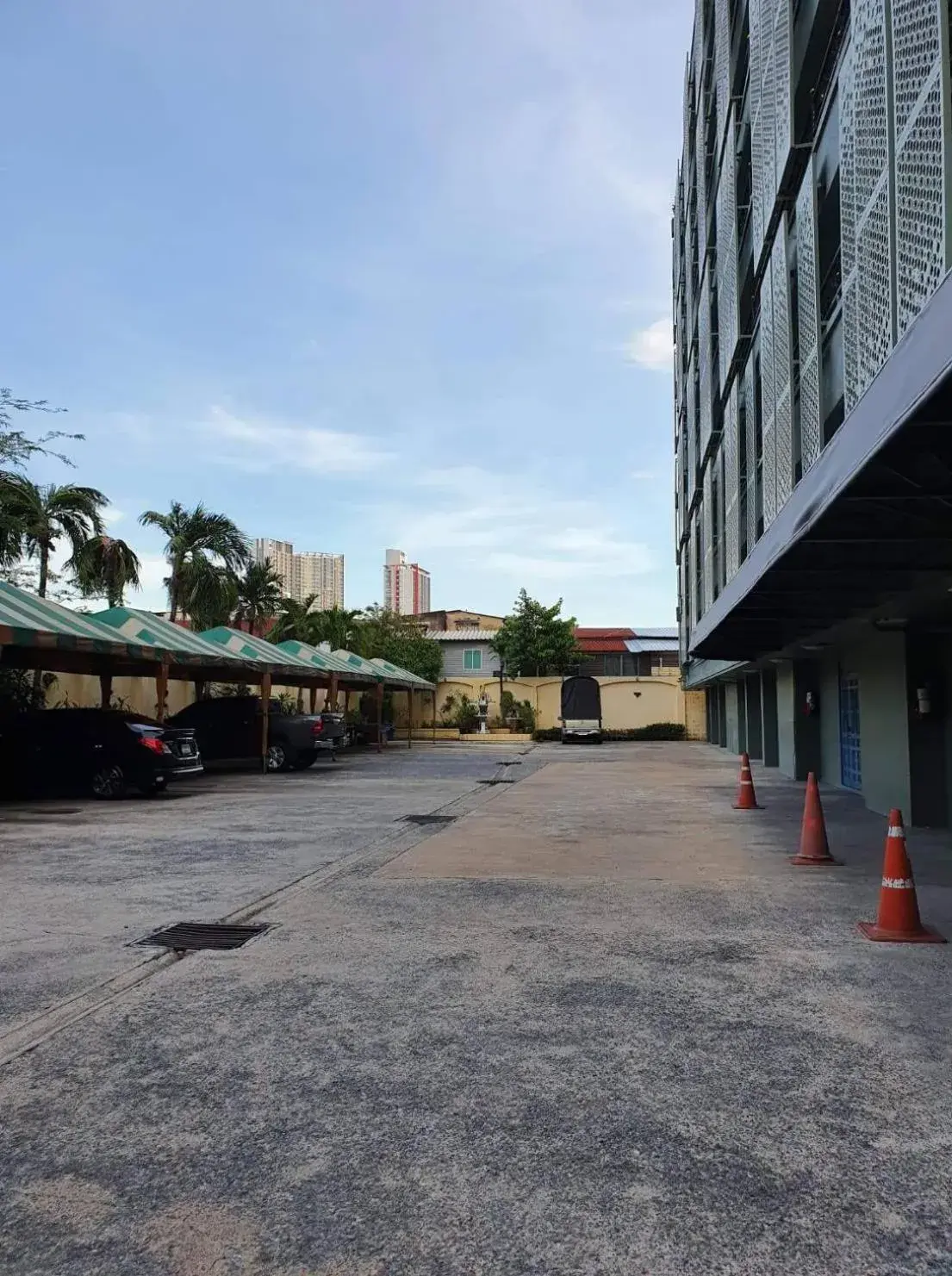 The Montana Lodge-Sathorn The Montana Lodge-Sathorn