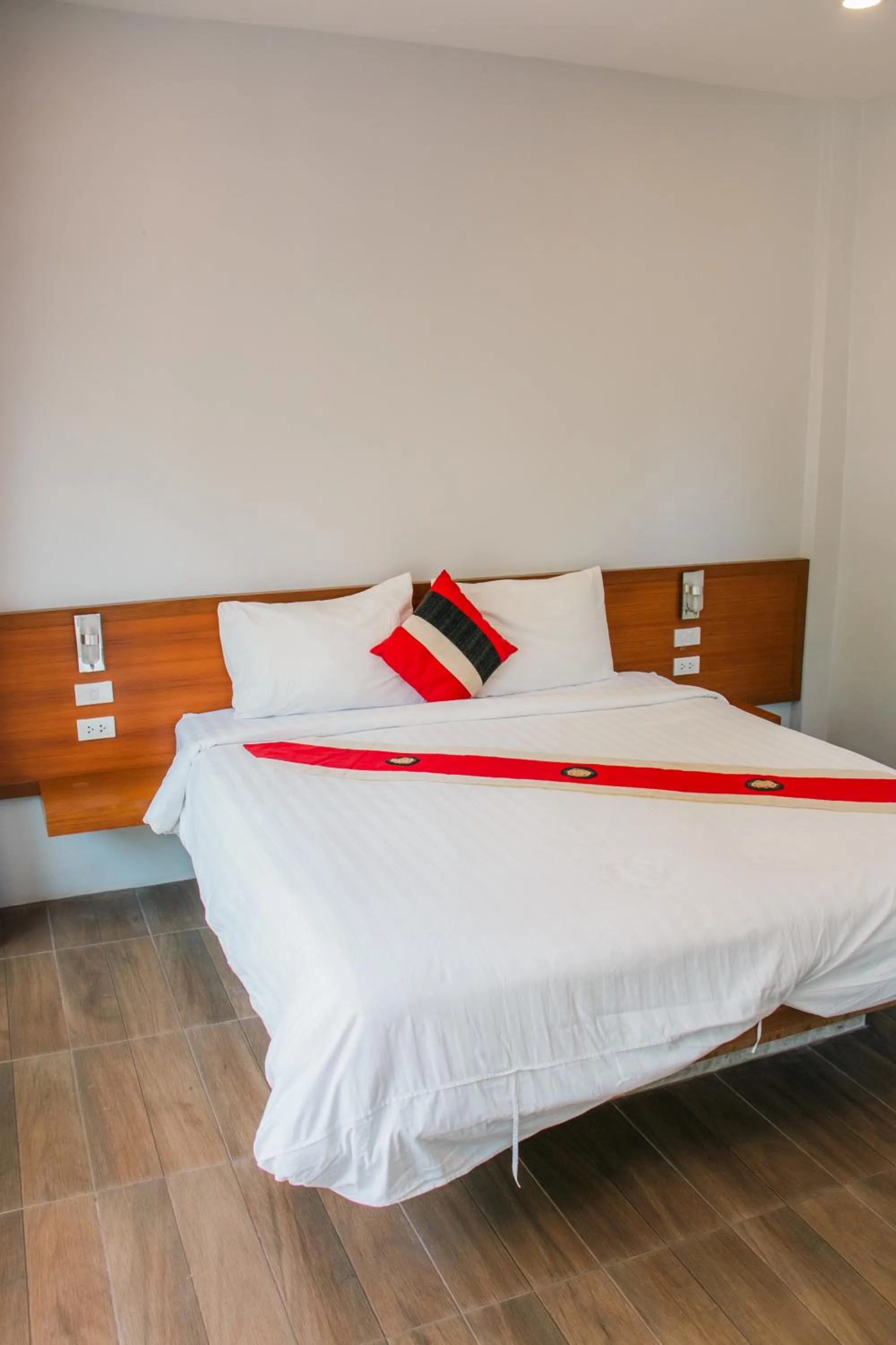 Bed in JP Resort Koh Tao