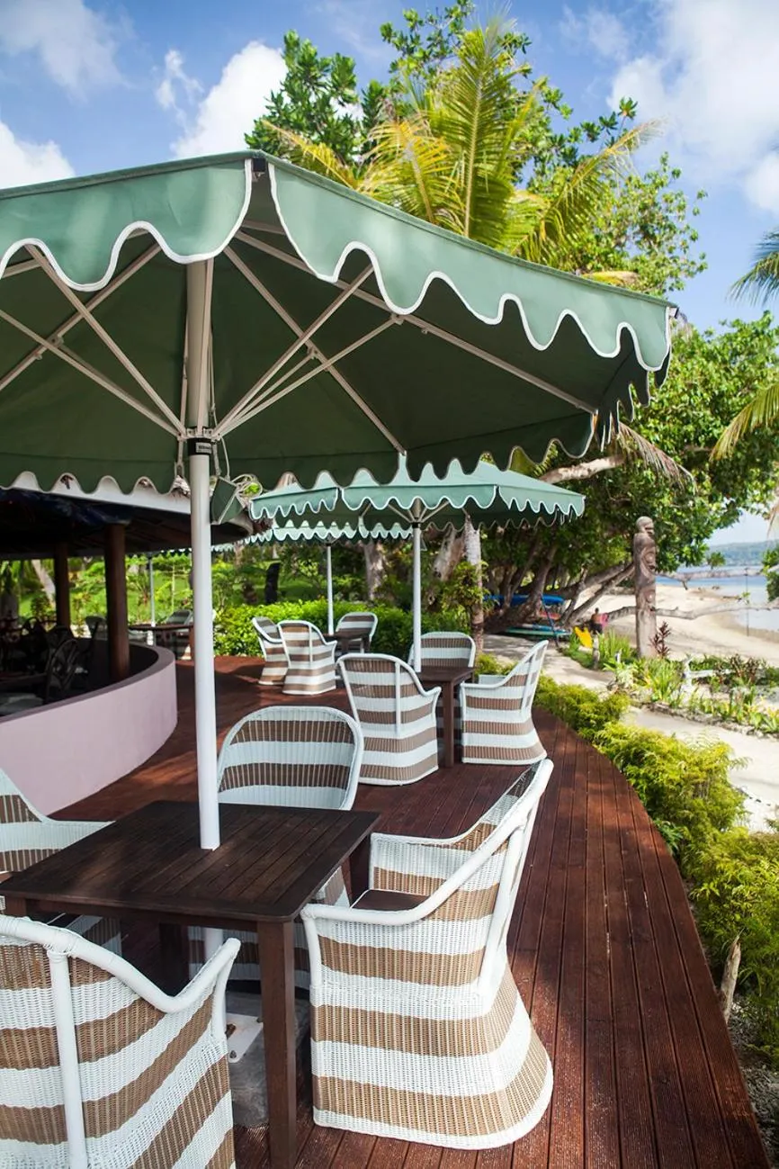 Restaurant/places to eat in Aore Island Resort