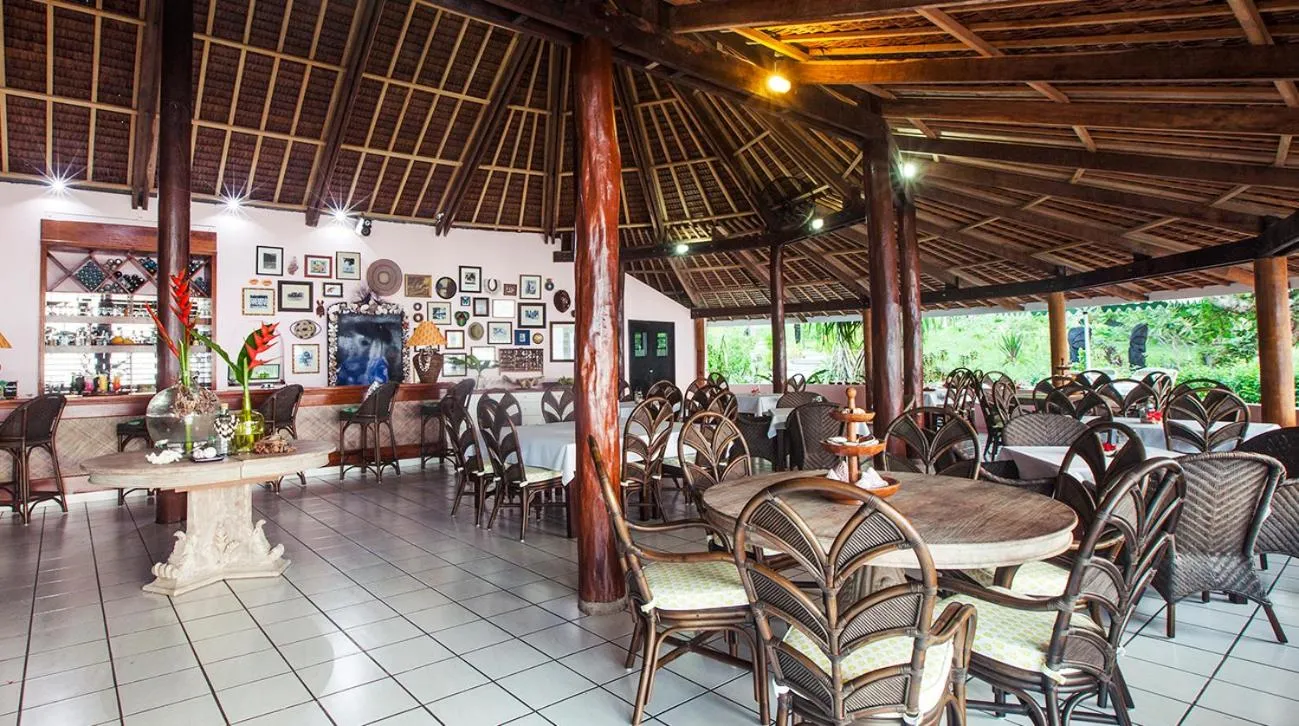 Restaurant/places to eat in Aore Island Resort