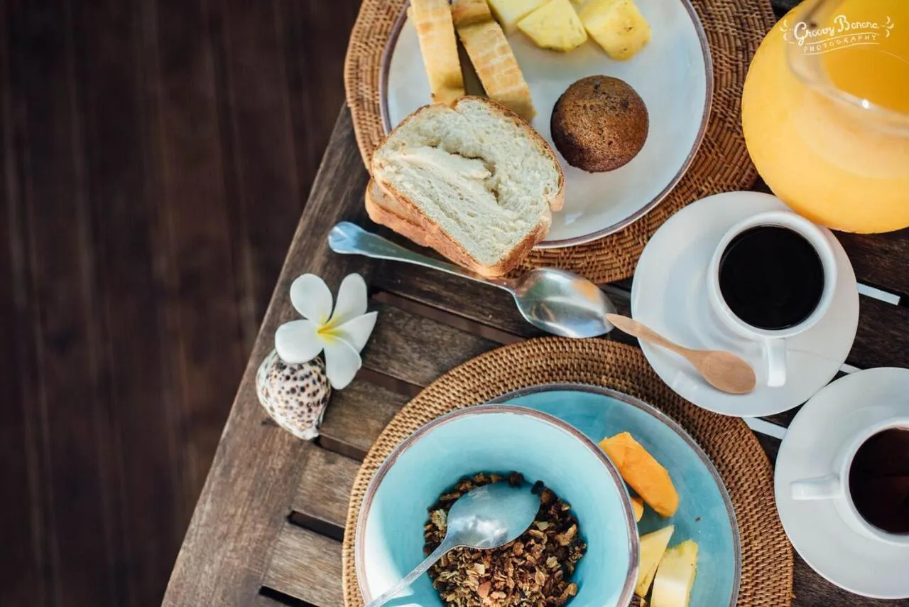 Buffet breakfast in Aore Island Resort