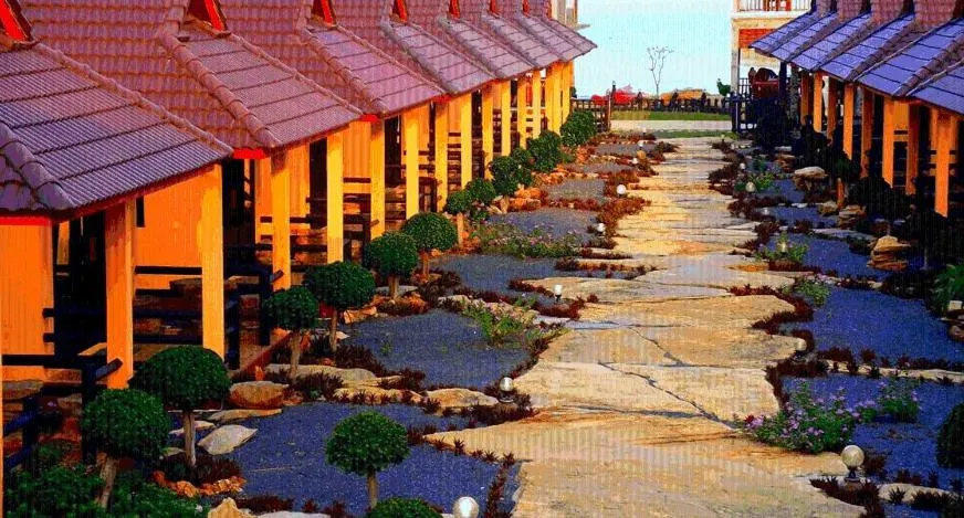 Facade/entrance in Needa Rock Resort