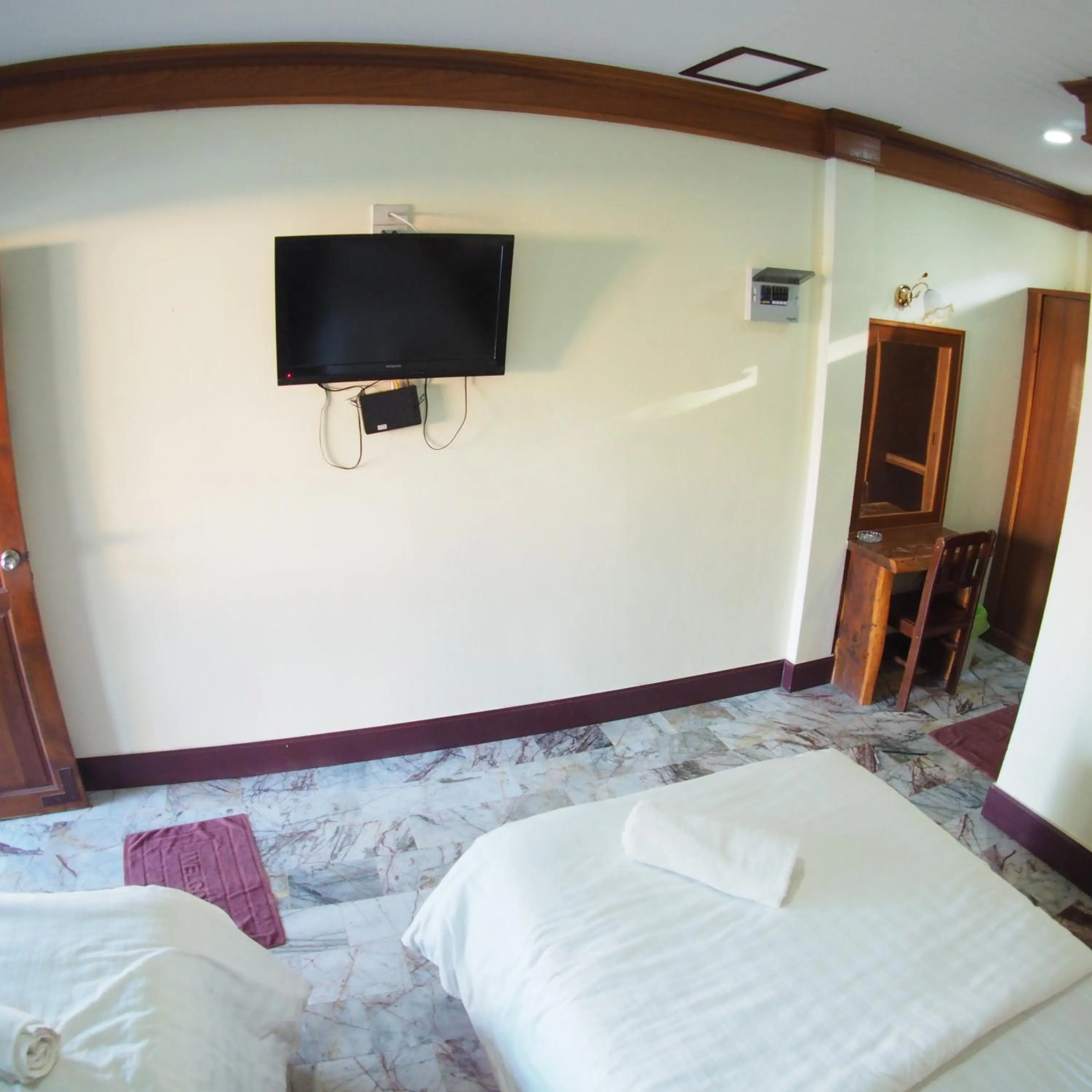 Bed in Needa Rock Resort