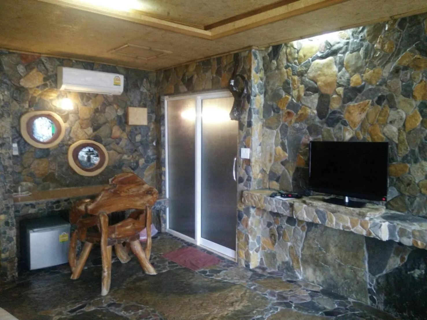 TV and multimedia in Needa Rock Resort