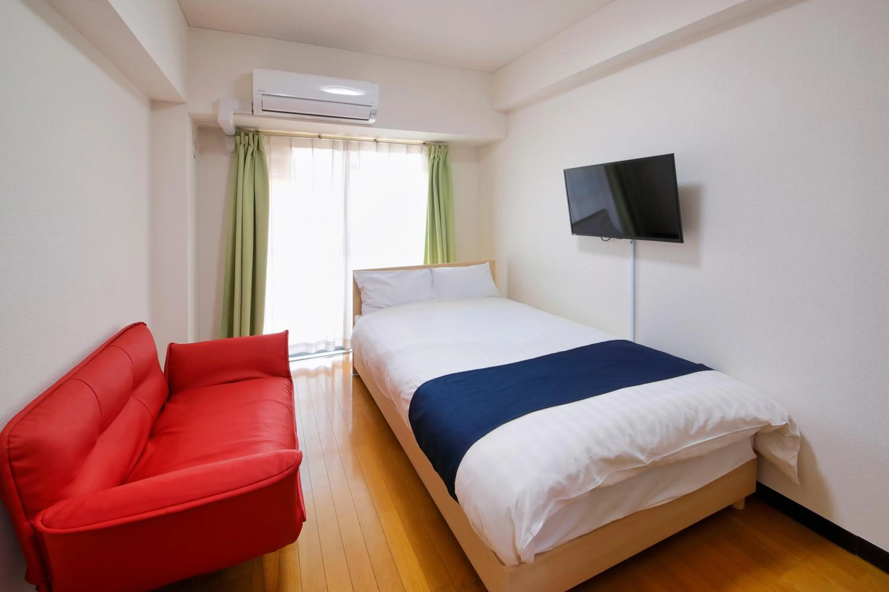 Photo of the whole room, Bed in HOTEL Nishikawaguchi Weekly