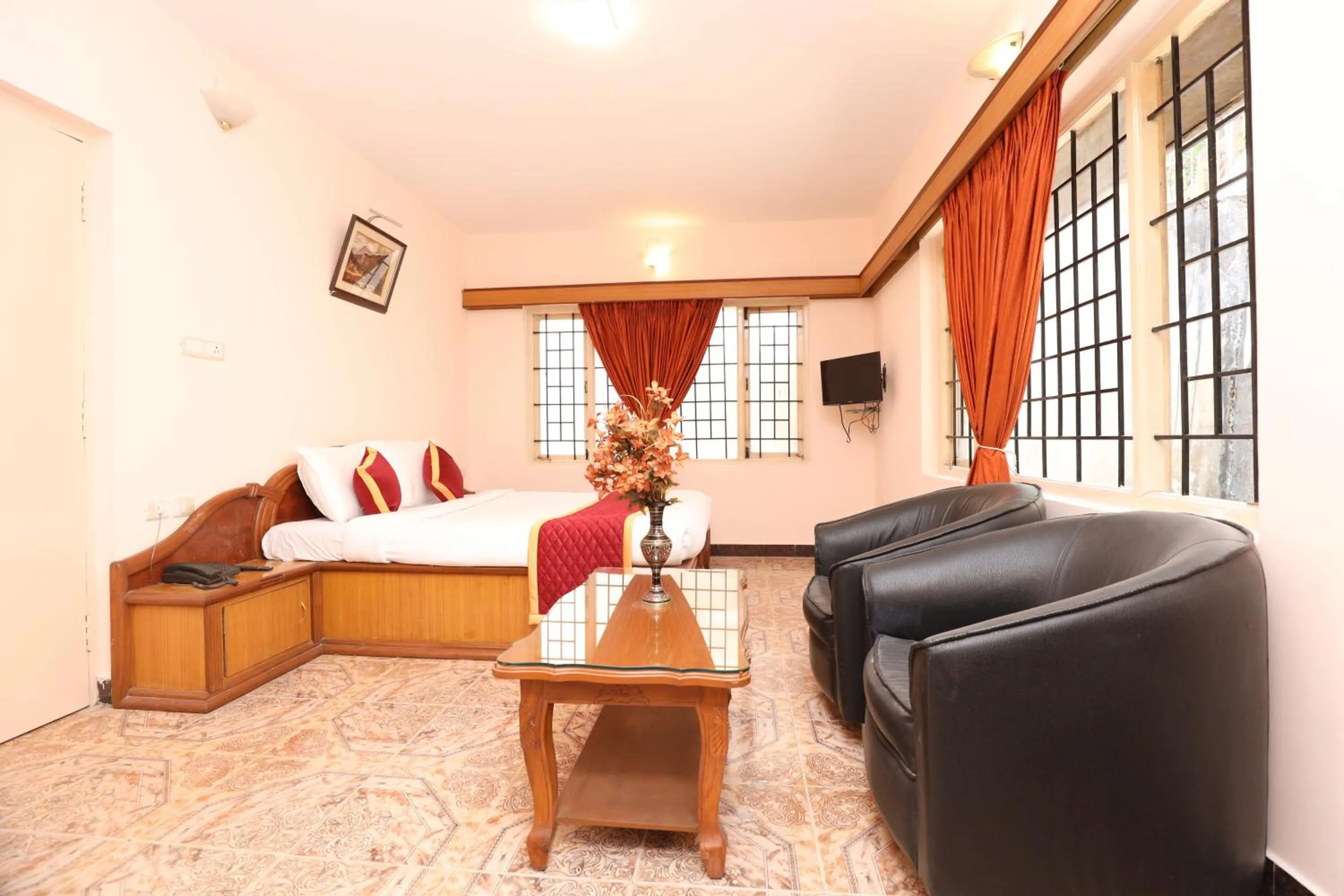 Bed in Hotel Silver Oak