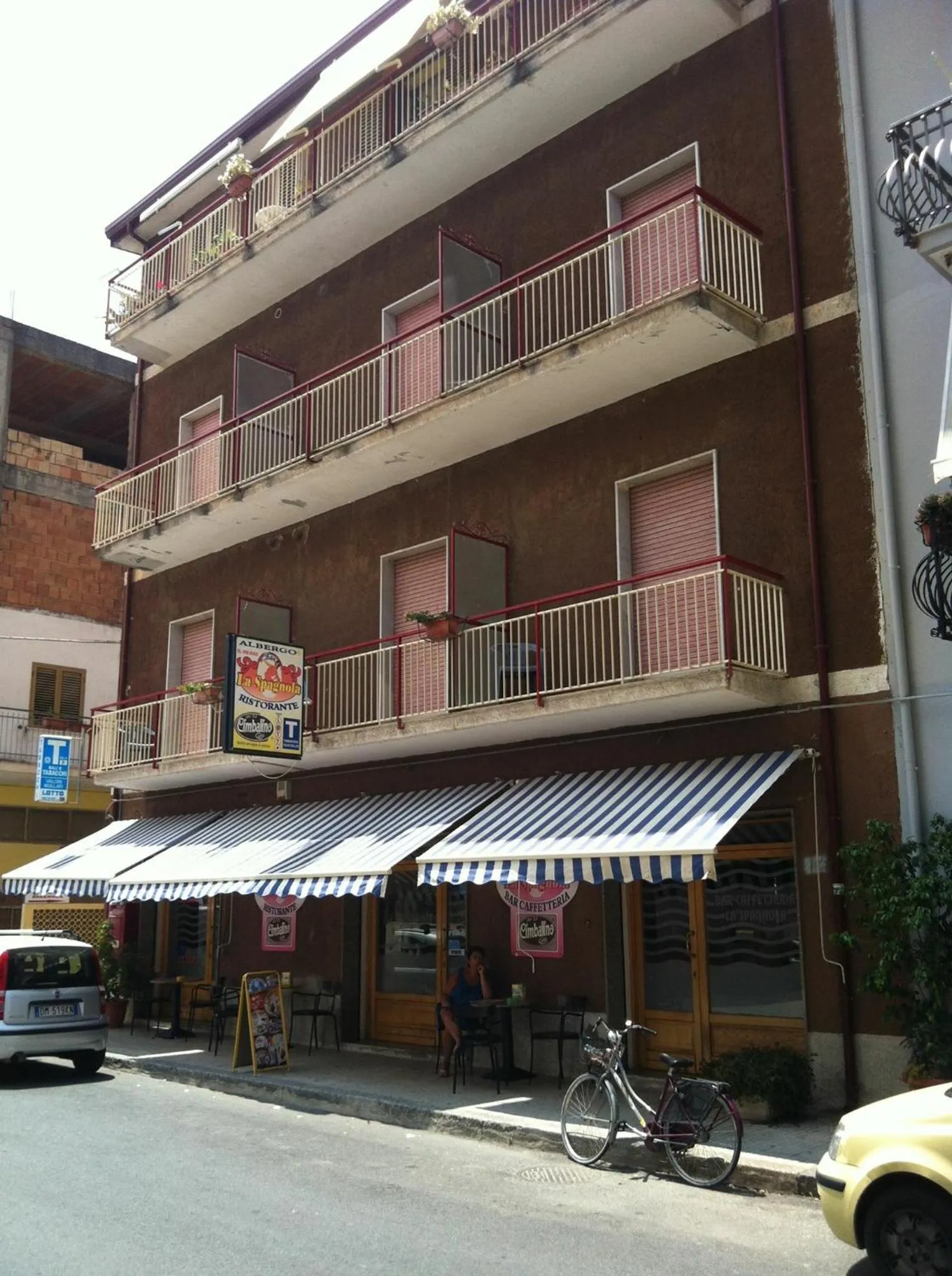 Street view in La spagnola