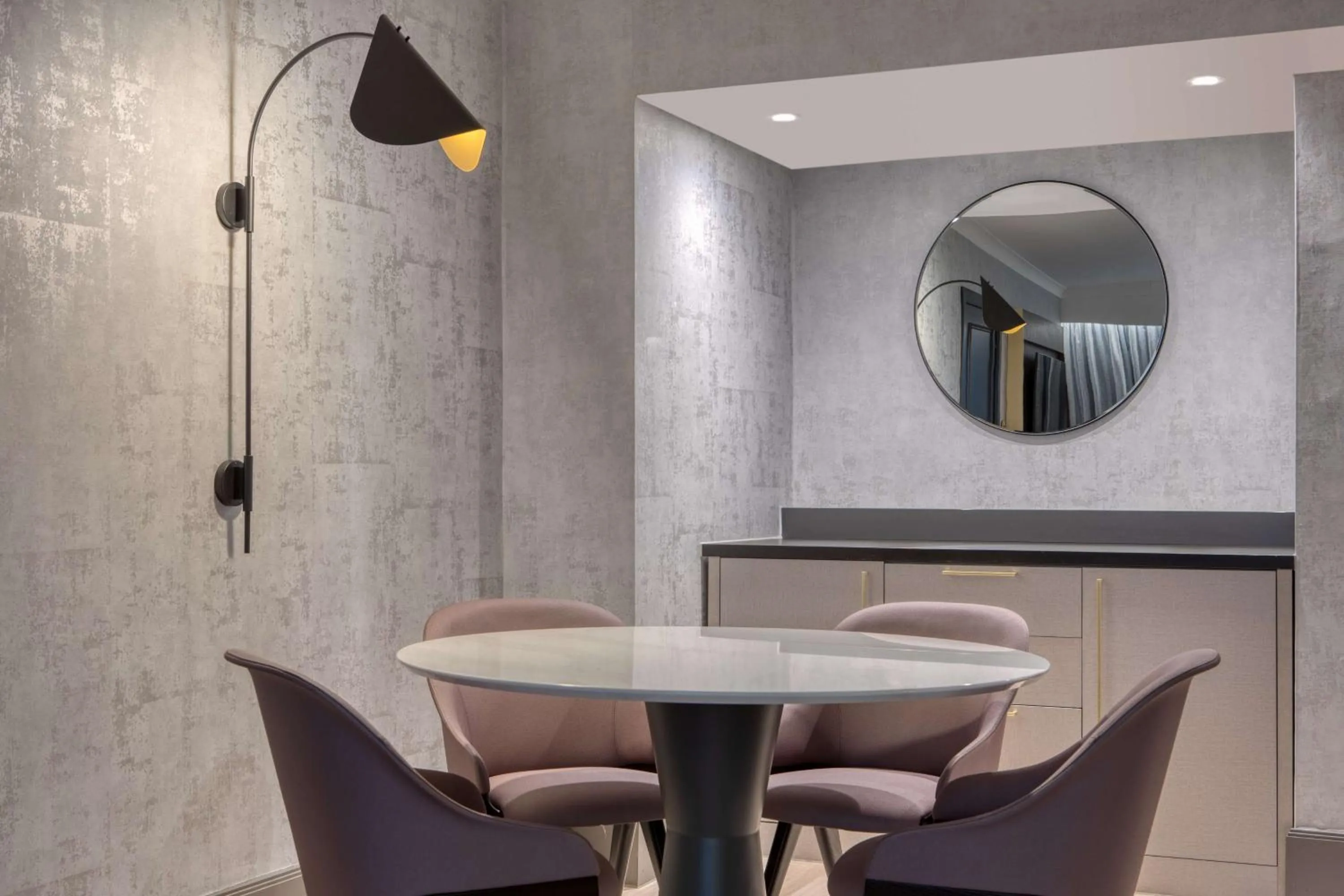 Living room in Hilton Glasgow