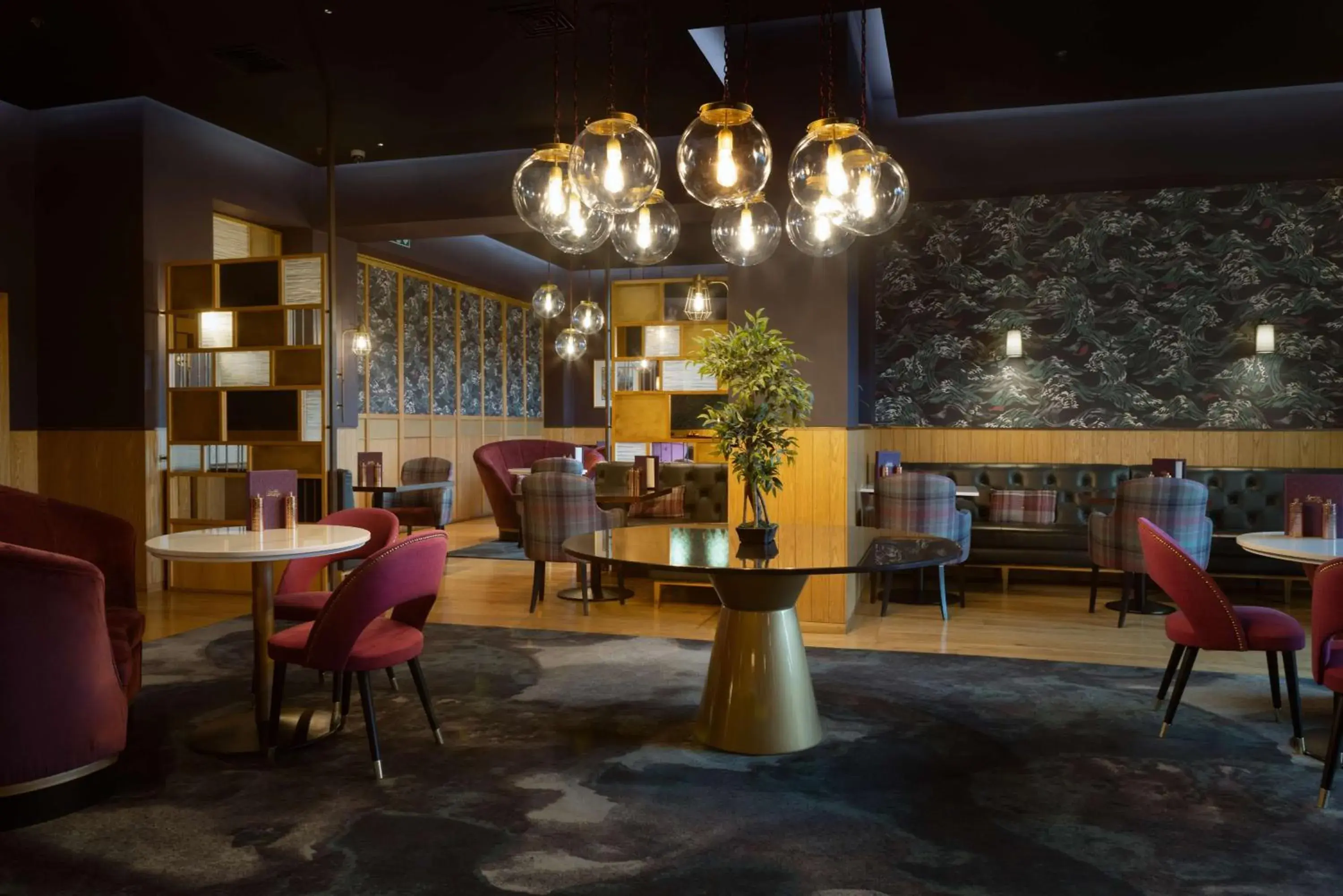 Property building in Hilton Glasgow Property building in Hilton Glasgow