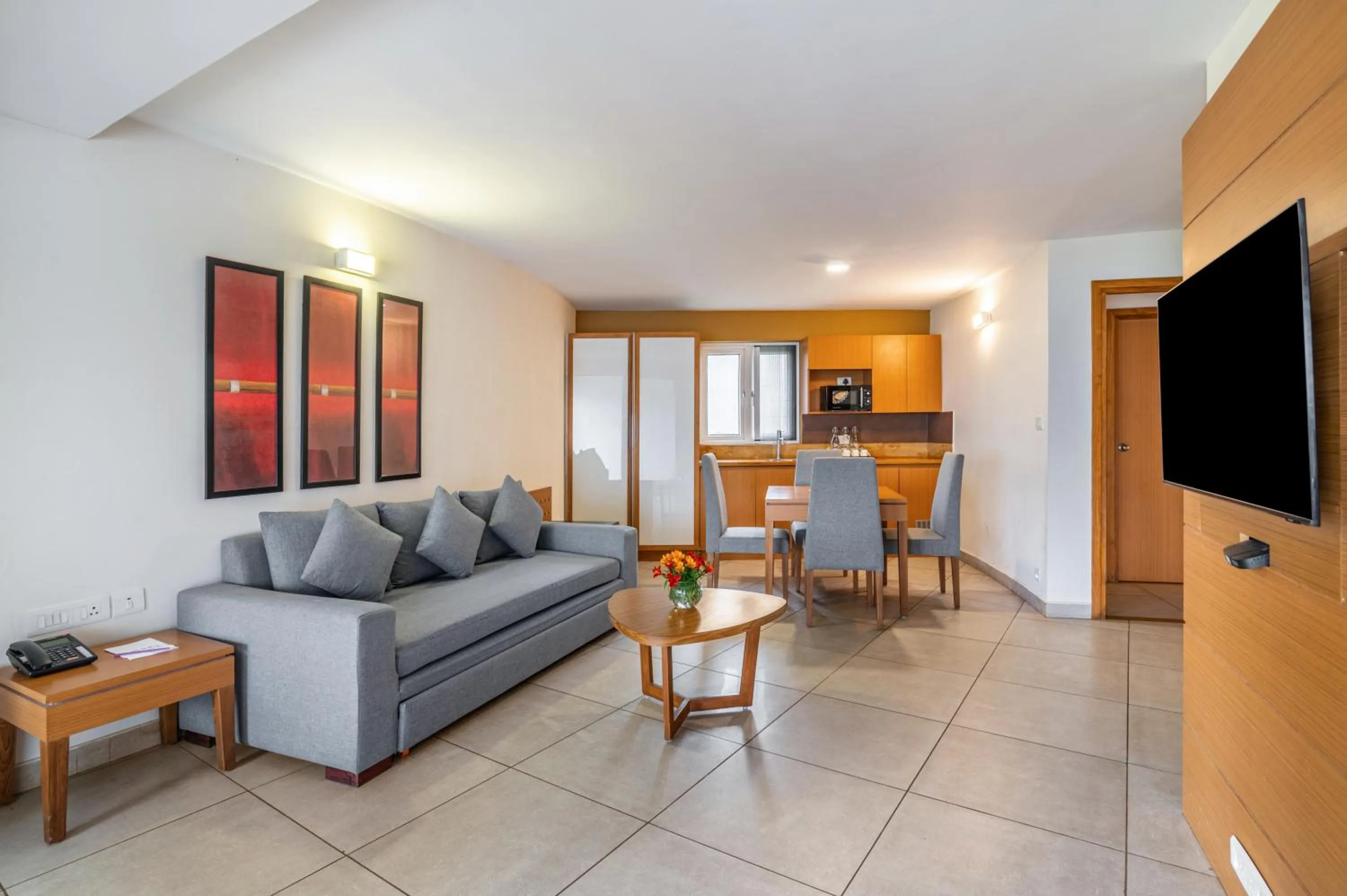 Living room in Sterling Kodai Valley