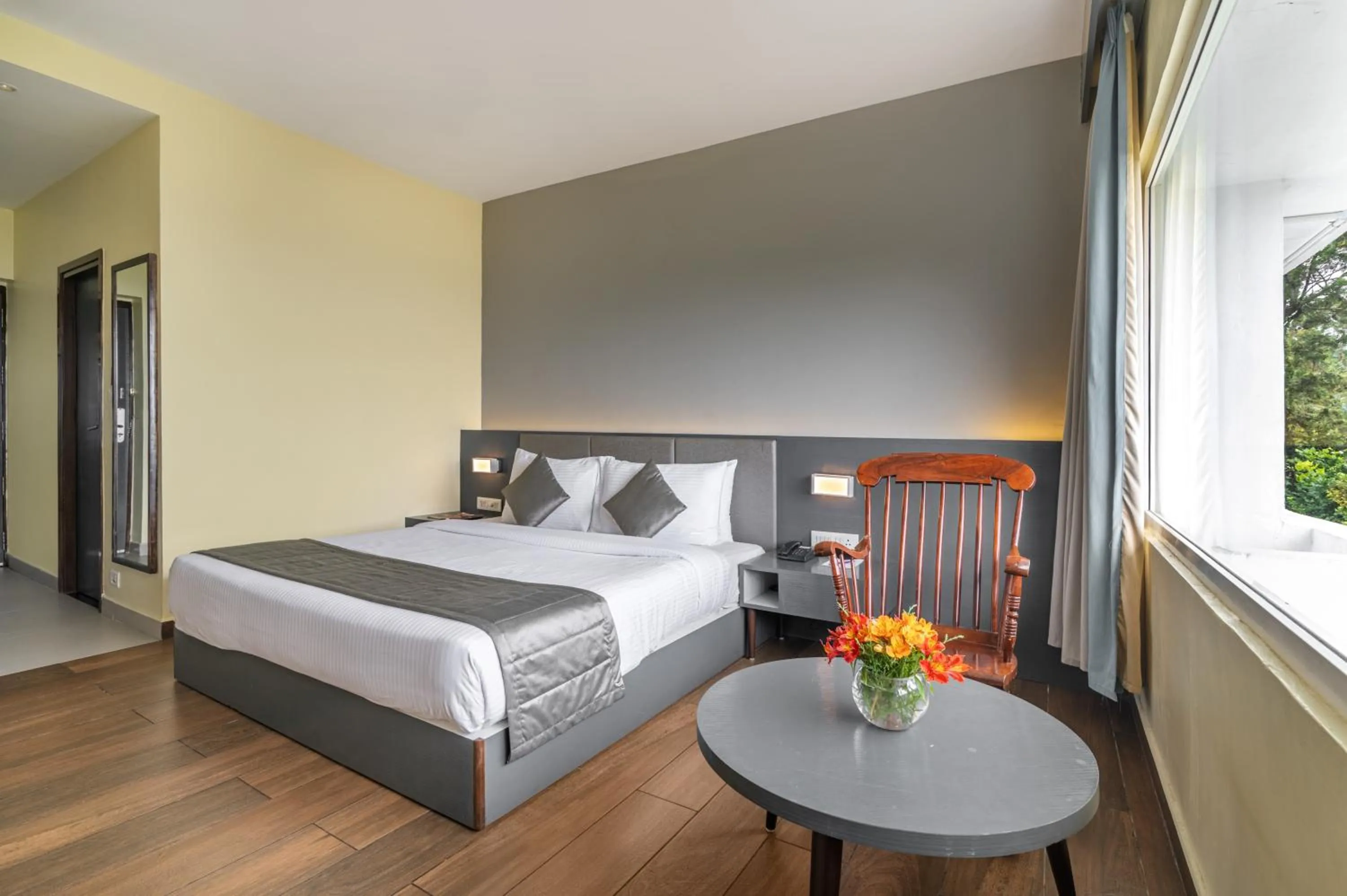 Bedroom, Bed in Sterling Kodai Valley