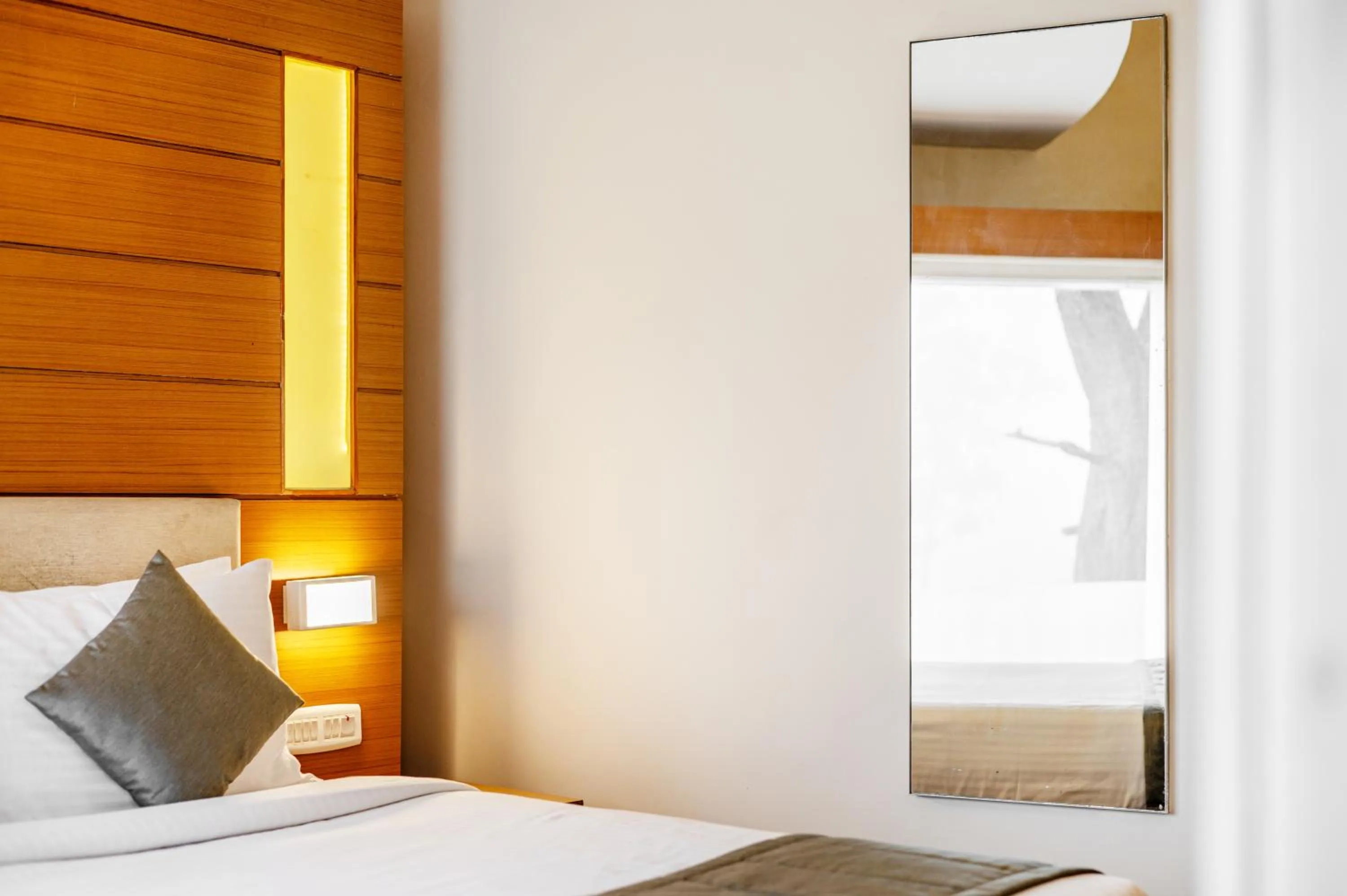 Bedroom, Bed in Sterling Kodai Valley