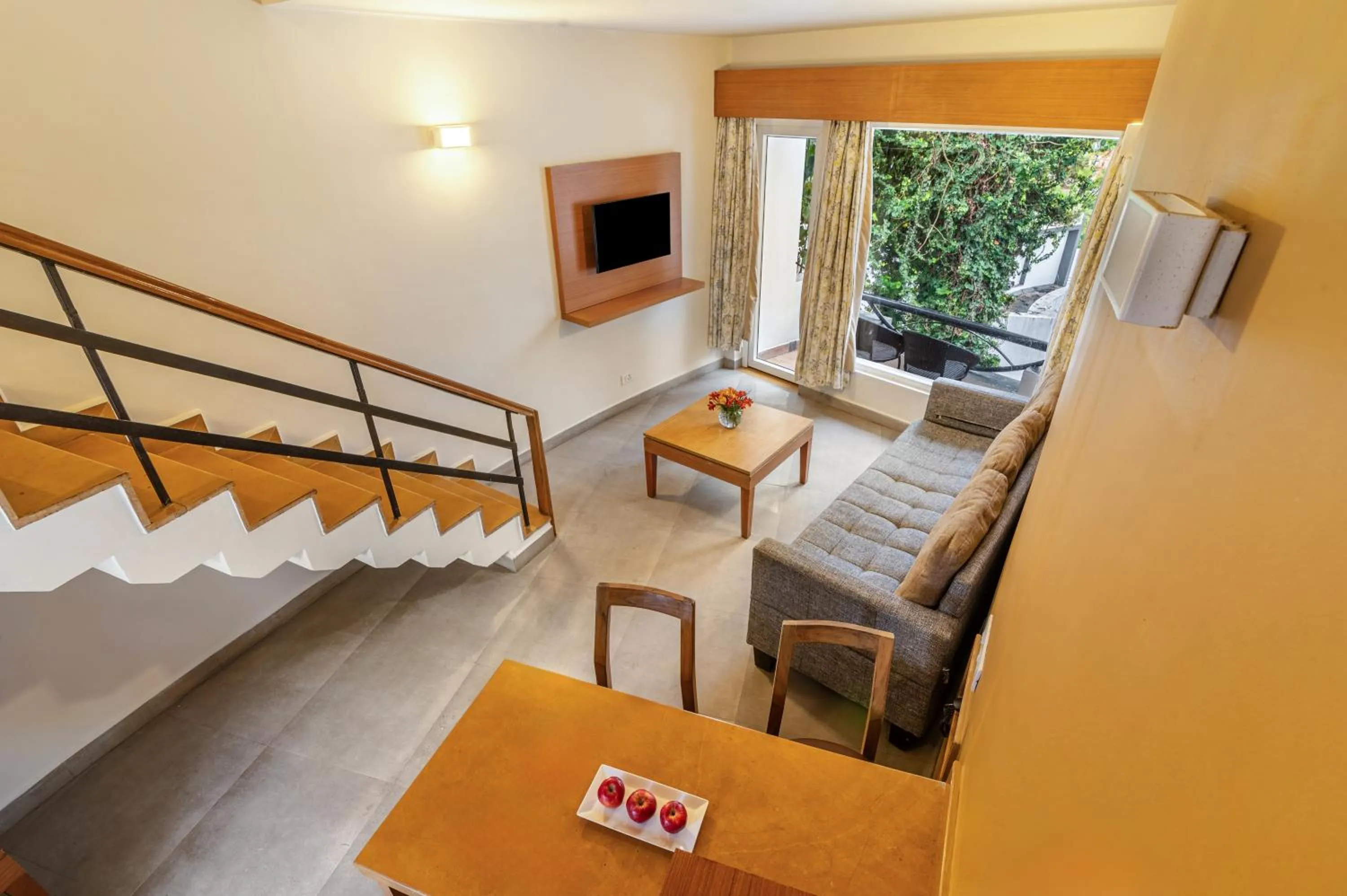 Living room in Sterling Kodai Valley