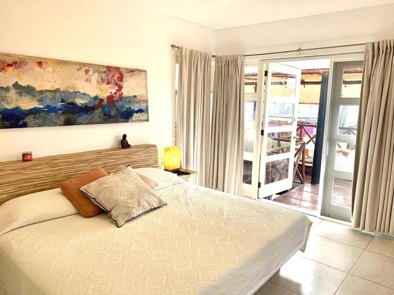 Photo of the whole room, Bed in Casa de las Olas Surf & Beach Club