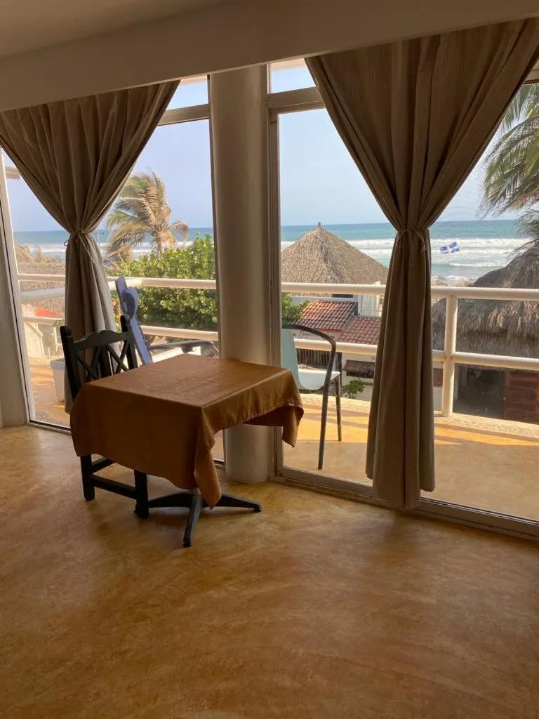 Casa de las Olas Surf & Beach Club