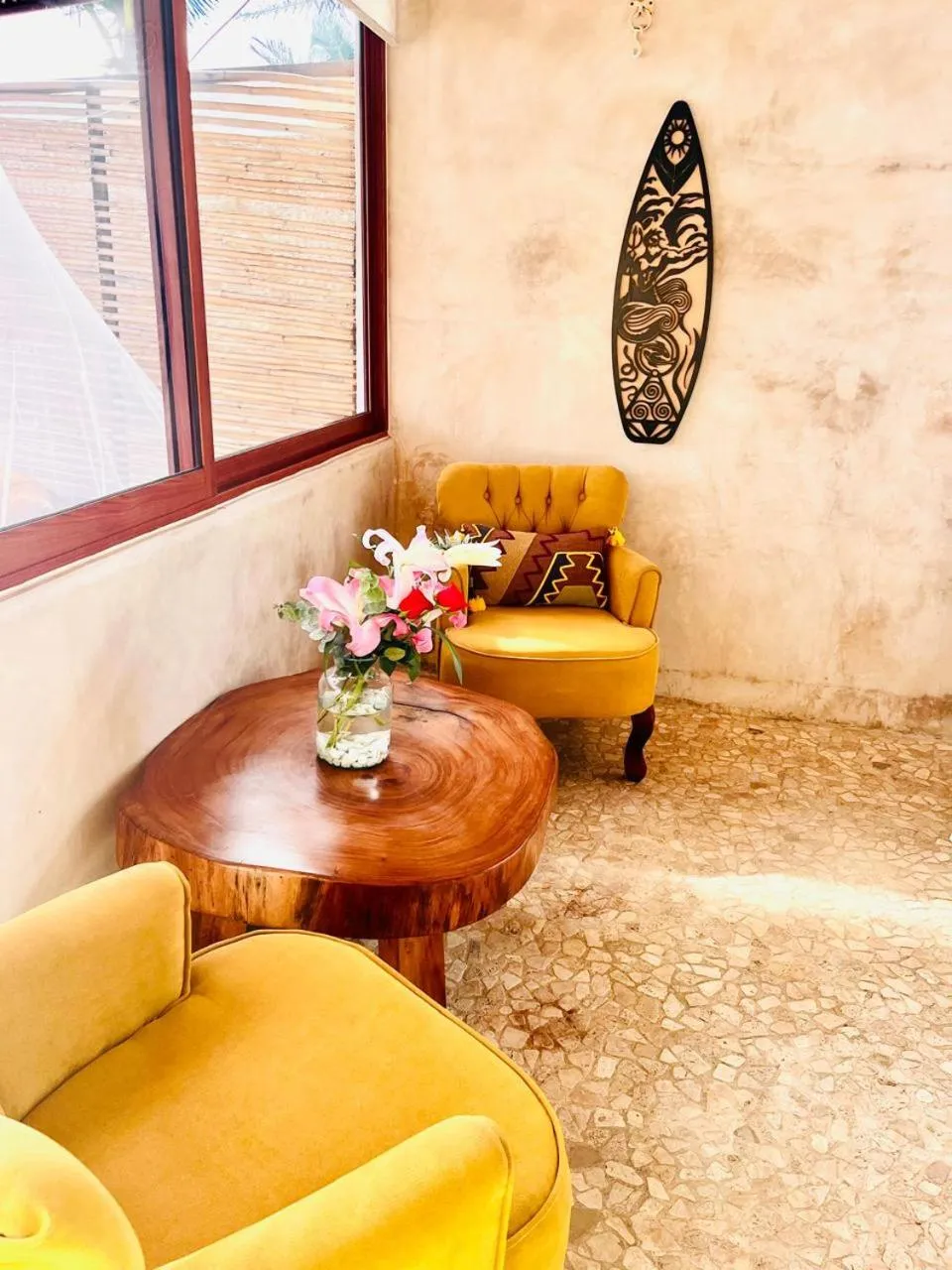 Casa de las Olas Surf & Beach Club