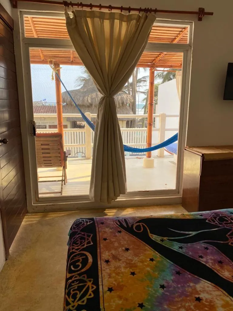 Bed in Casa de las Olas Surf & Beach Club