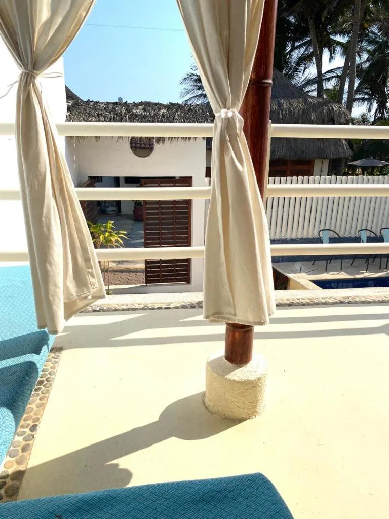 Casa de las Olas Surf & Beach Club