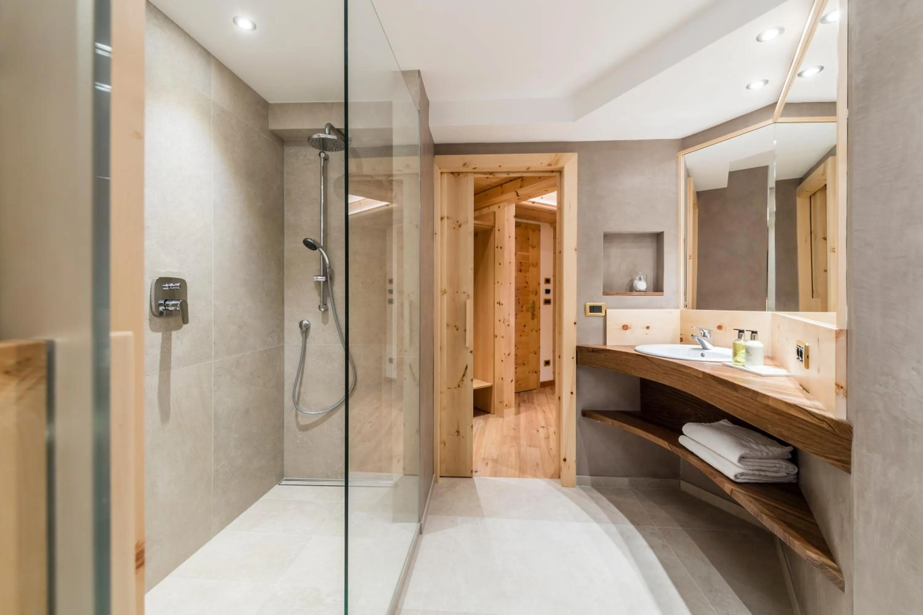 Bathroom in Hotel Angelo Engel