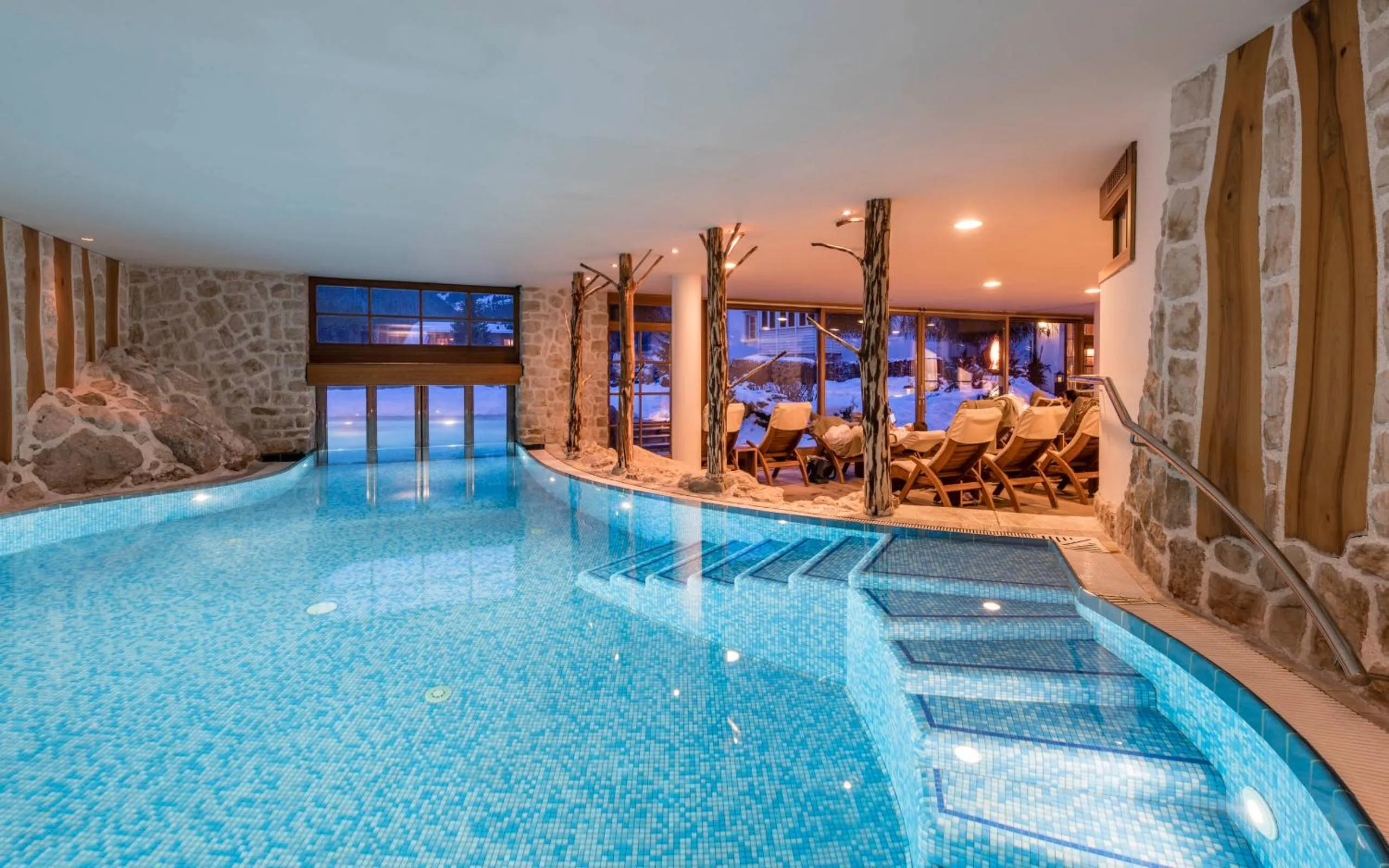 Swimming pool in Hotel Angelo Engel