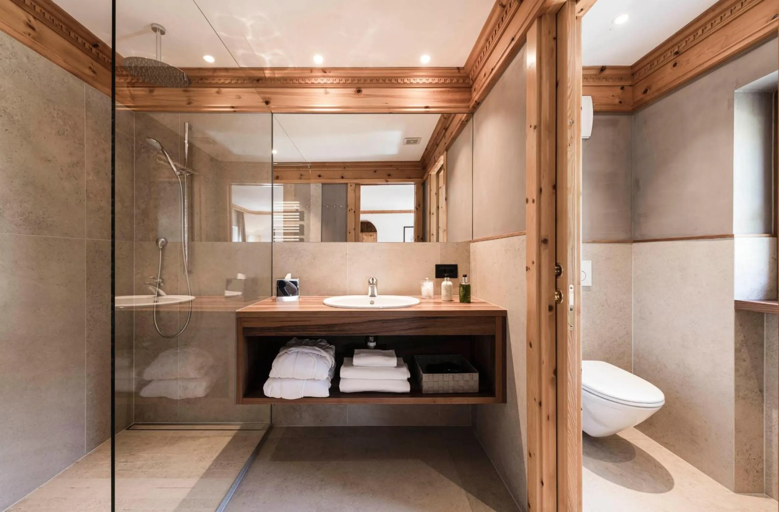 Bathroom in Hotel Angelo Engel