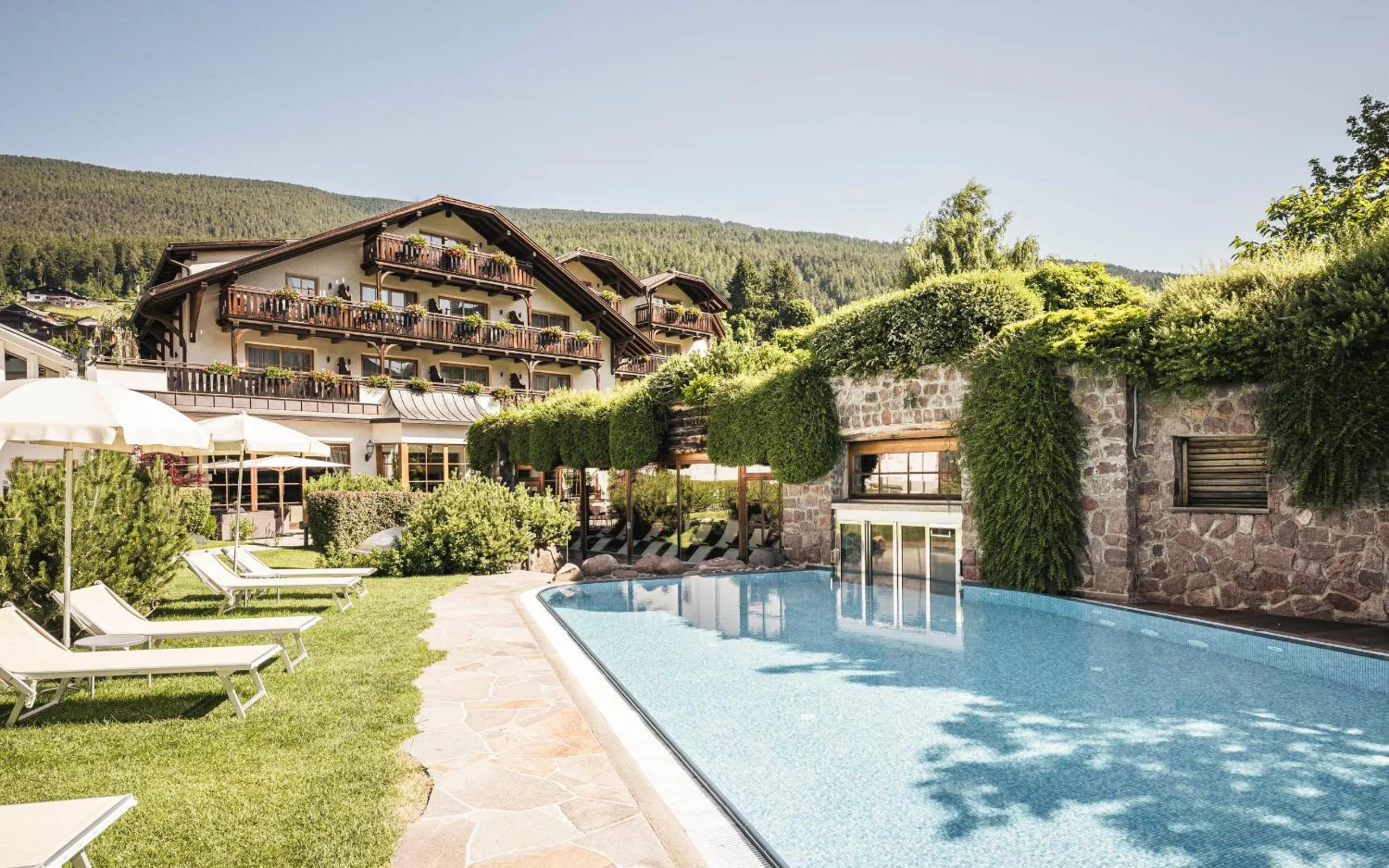 Property building in Hotel Angelo Engel