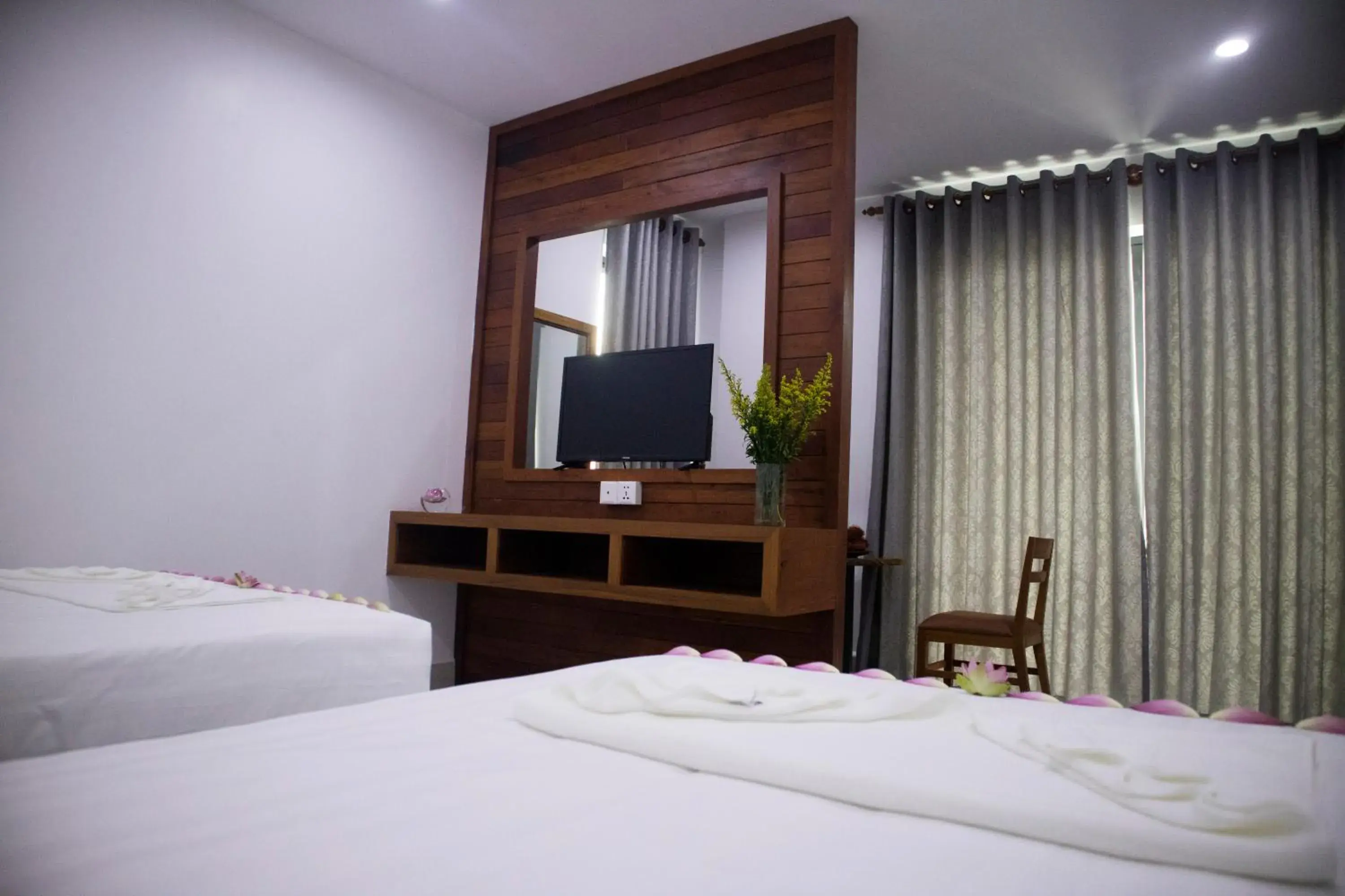 Restaurant/places to eat, TV/Entertainment Center in Angkor City View Hotel