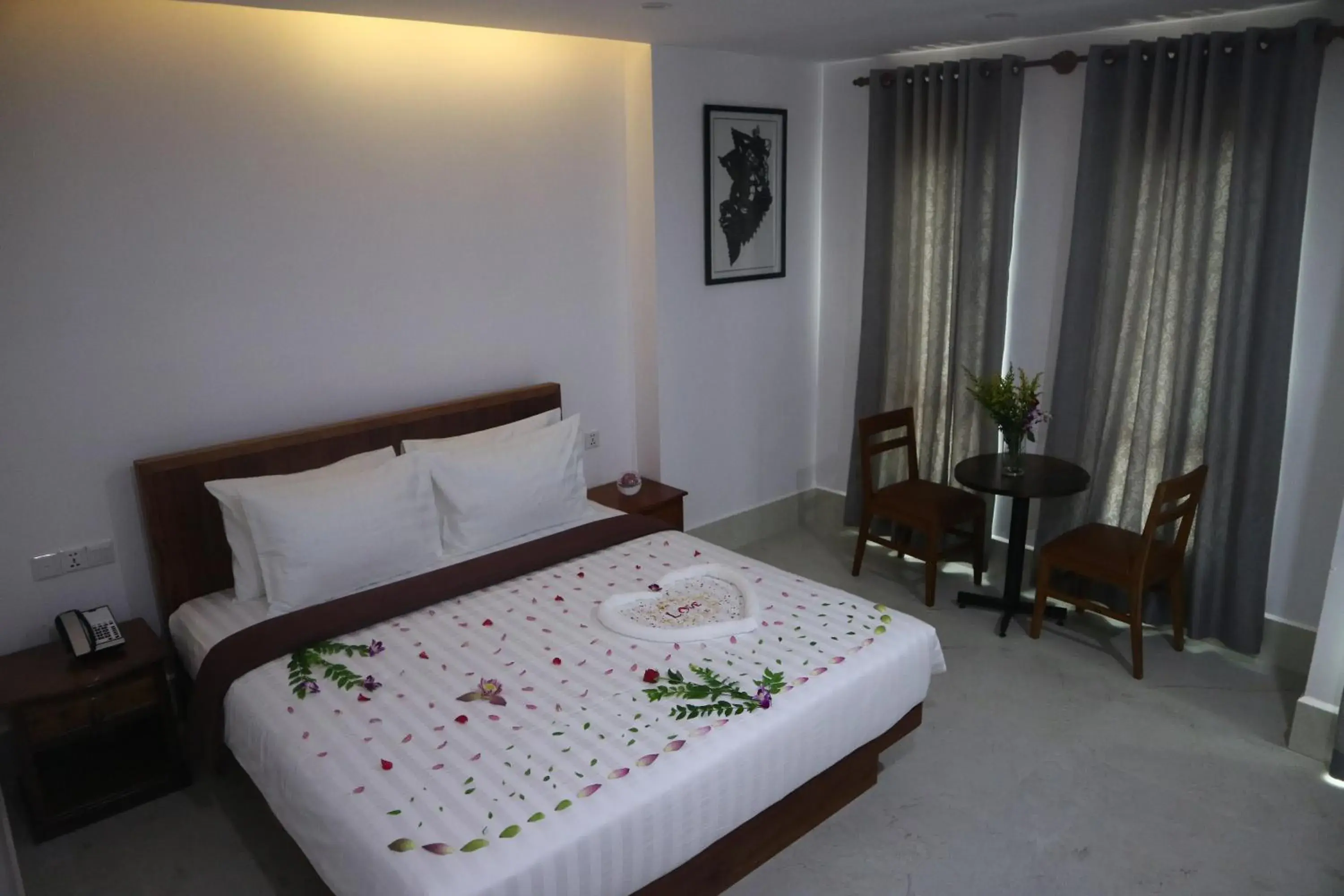 cot in Angkor City View Hotel