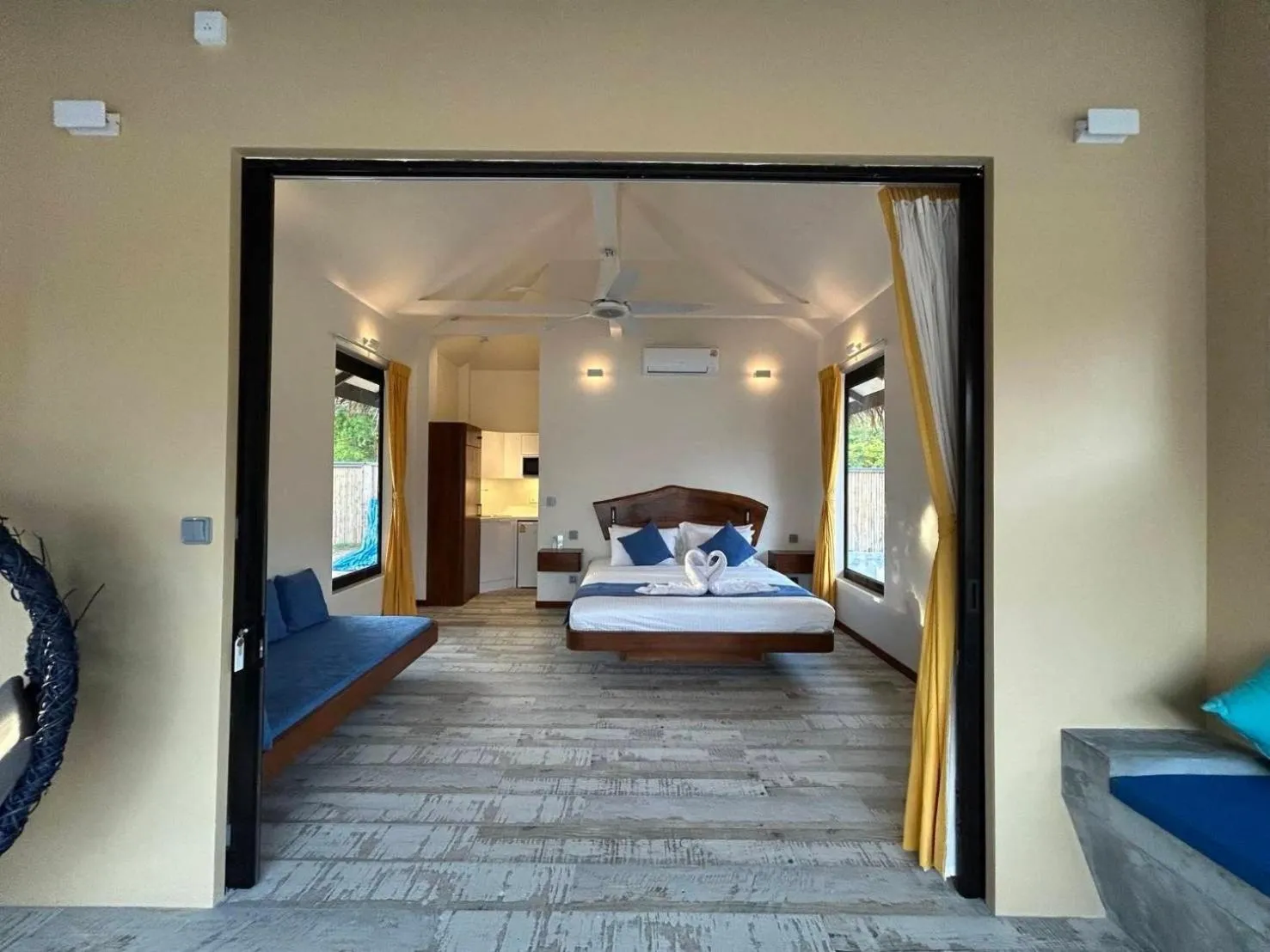 Photo of the whole room, Bed in Absolute Beachfront Resort